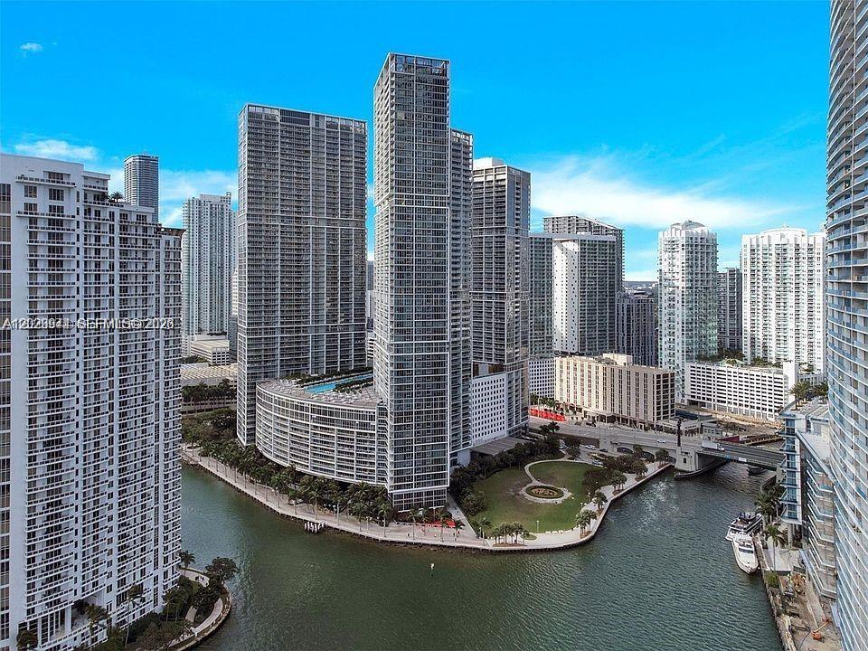 475 Brickell Ave # 2909