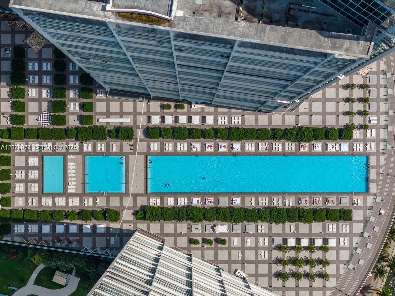 475 Brickell Ave # 2909