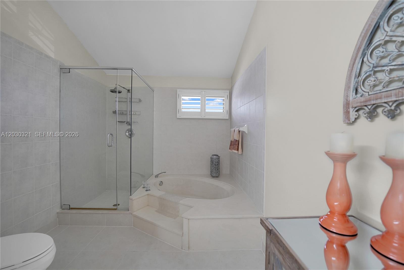 1400 NW 9th Ave # 18 Unit: C-18