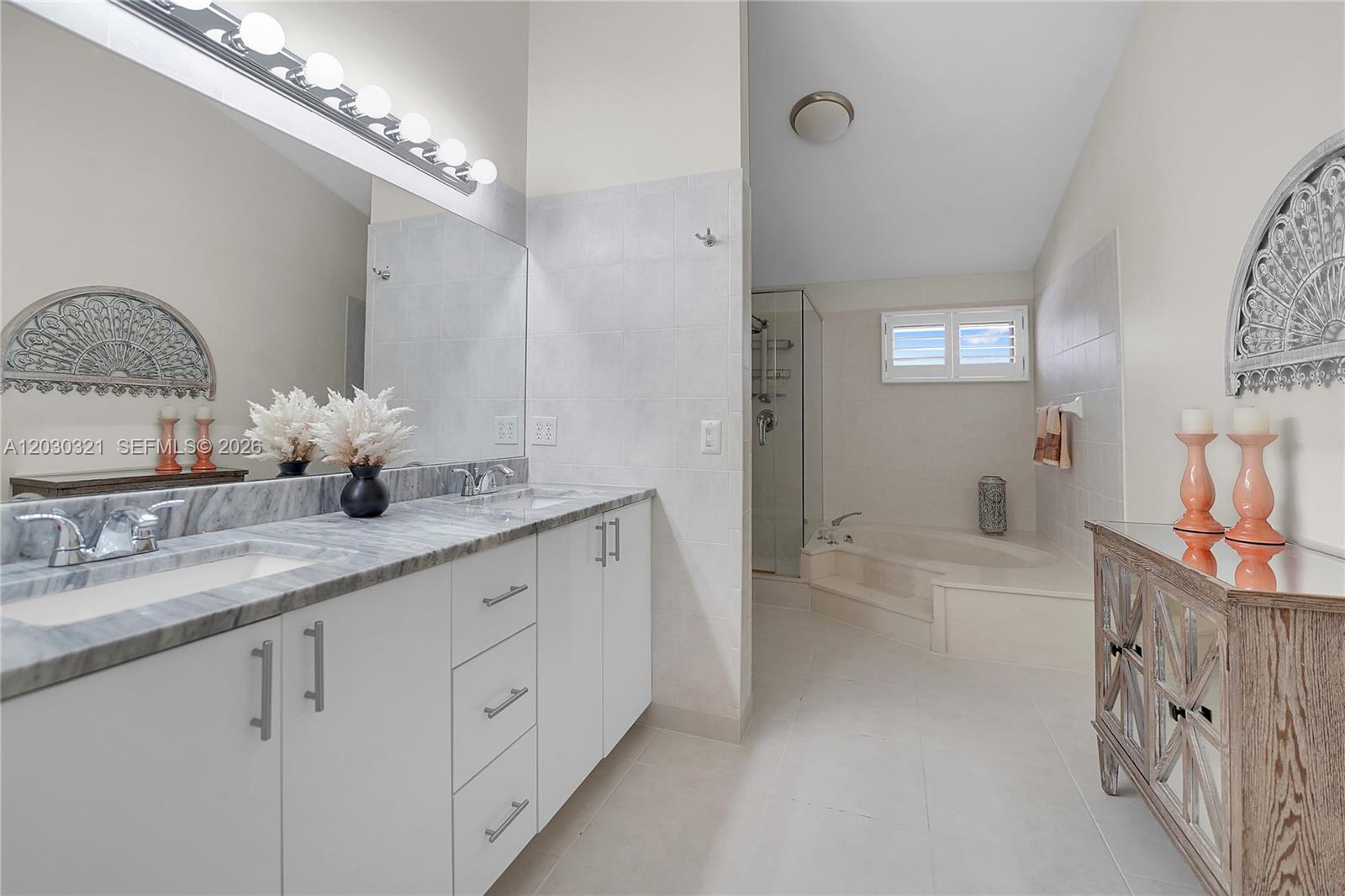 1400 NW 9th Ave # 18 Unit: C-18