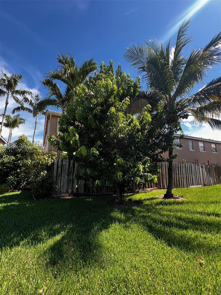 2499 SE 14th St
