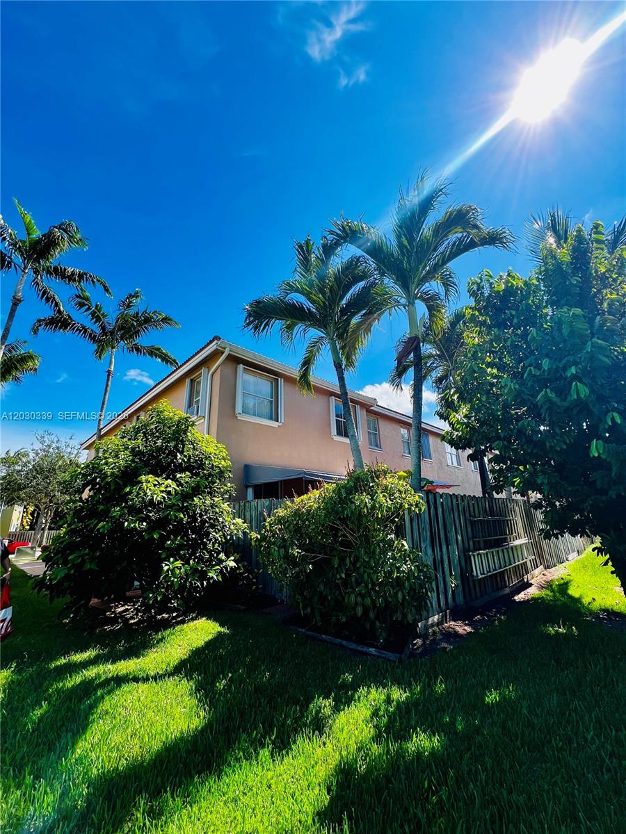 2499 SE 14th St