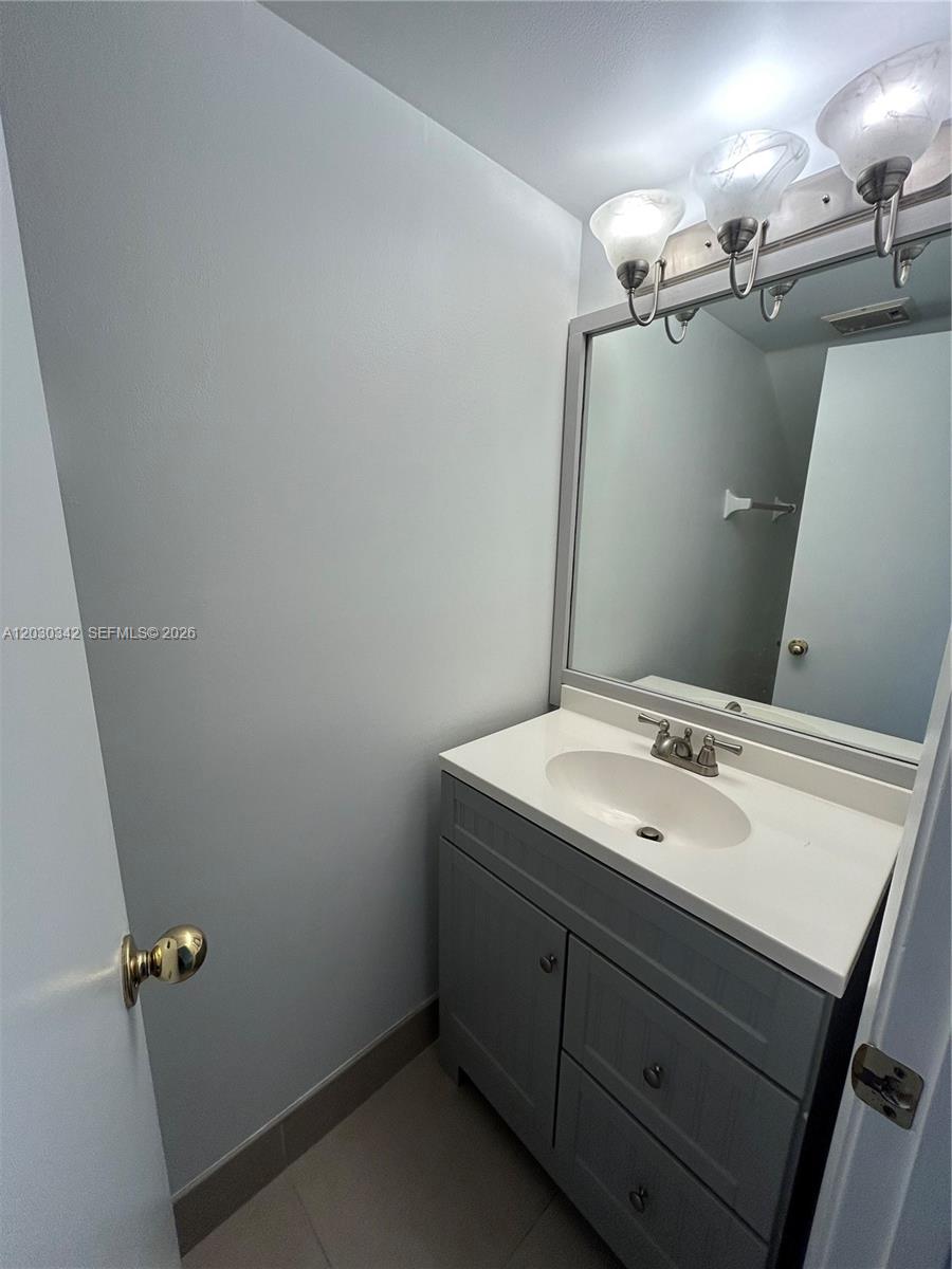 4401 SW 70th Ter # 4401