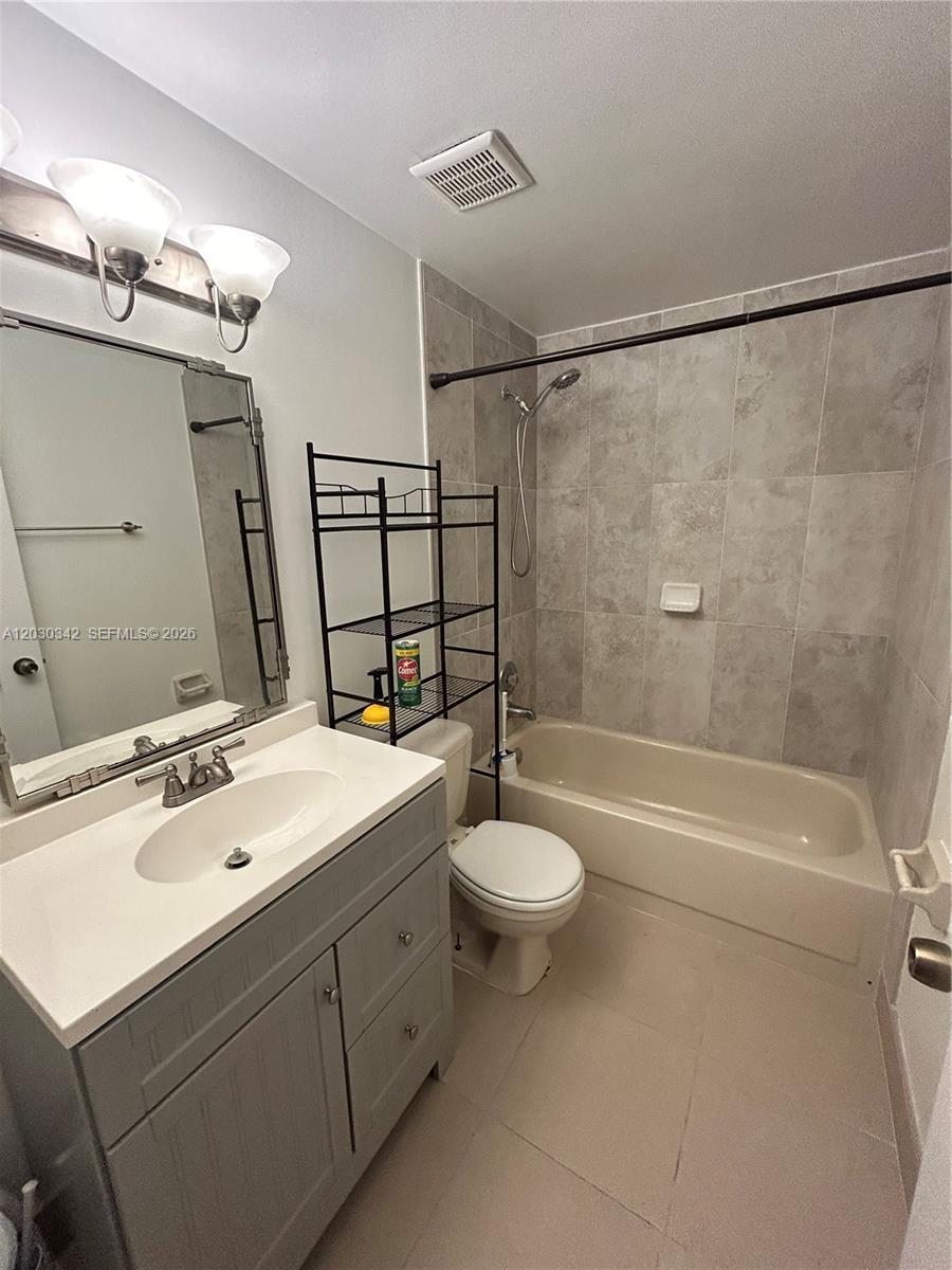 4401 SW 70th Ter # 4401