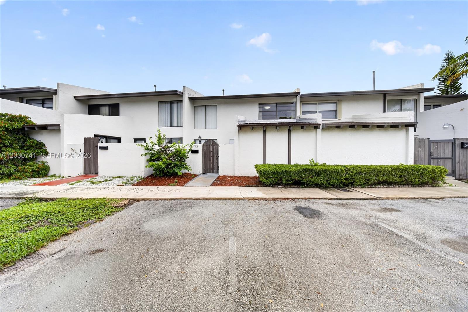 6912 SW 110th Ave
