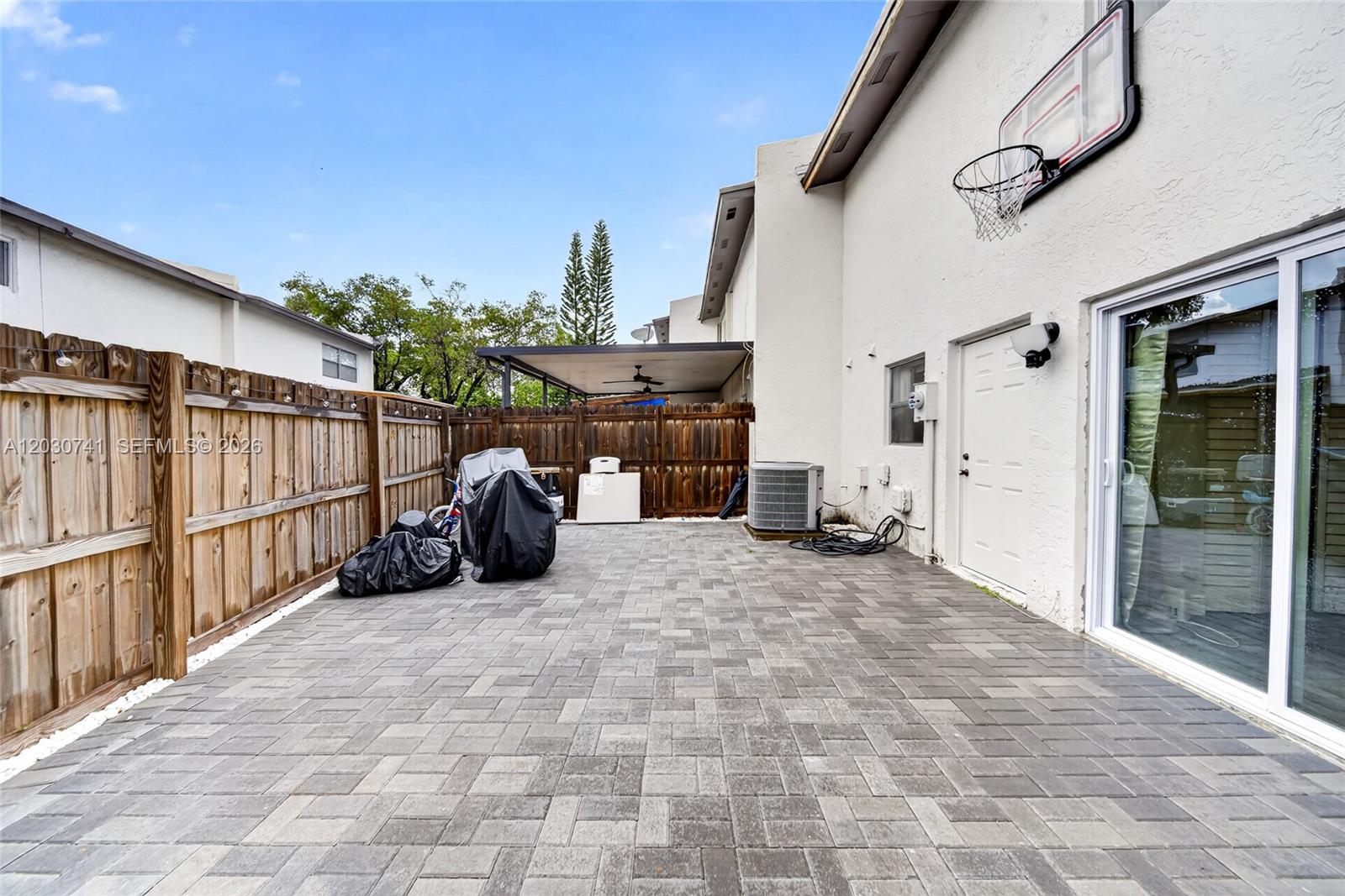 6912 SW 110th Ave