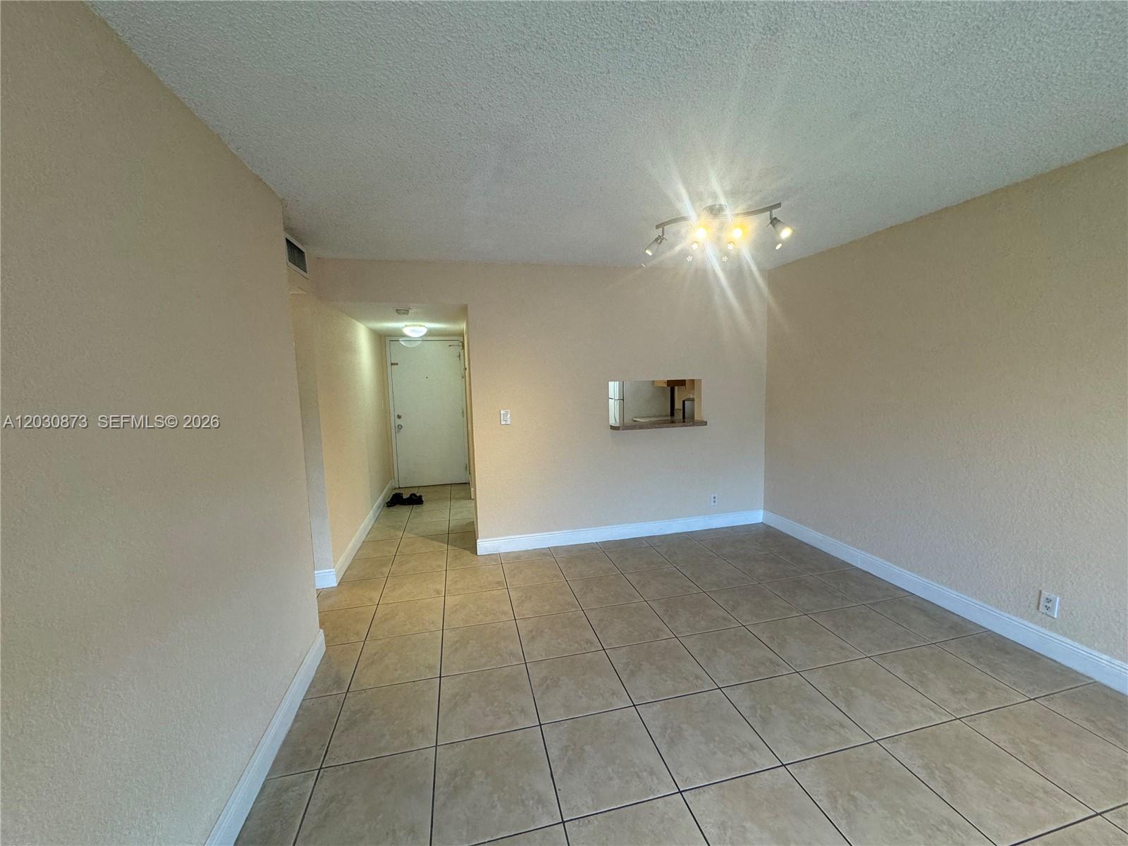 5201 Geneva Way # 308