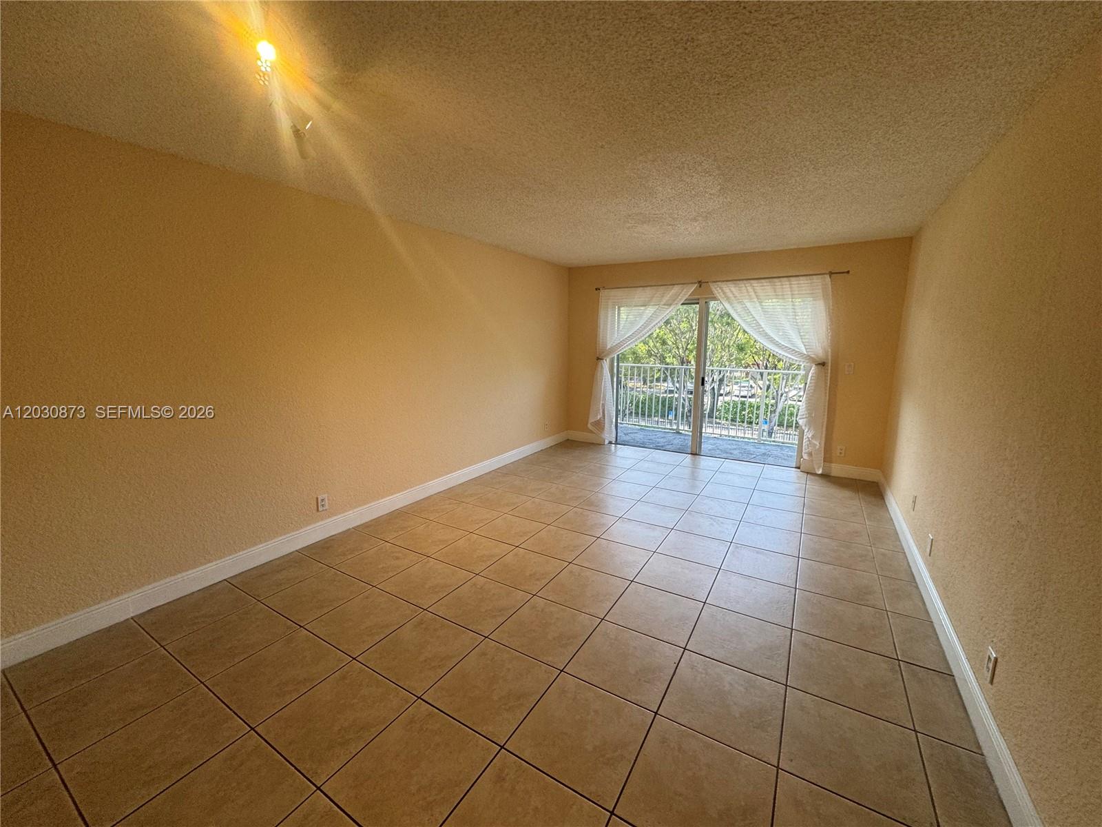 5201 Geneva Way # 308