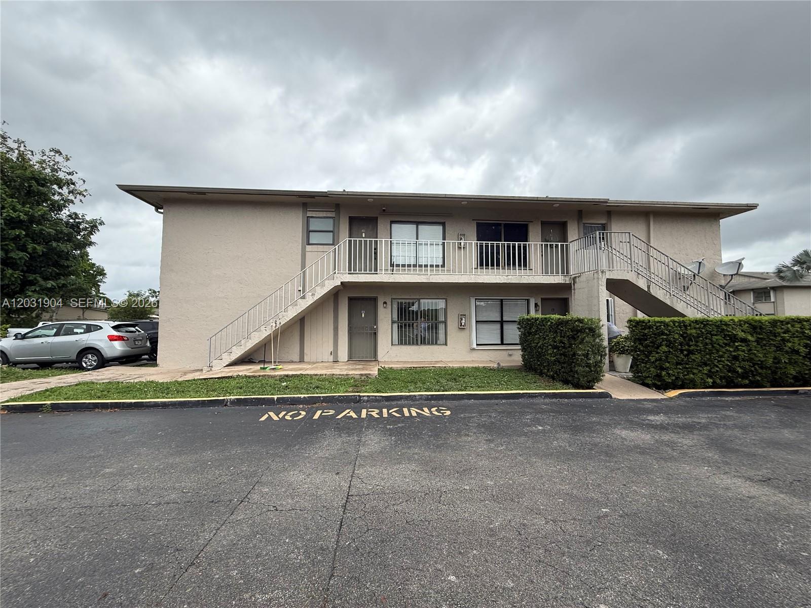 15316 SW 72nd St # 14 Unit: 19-14