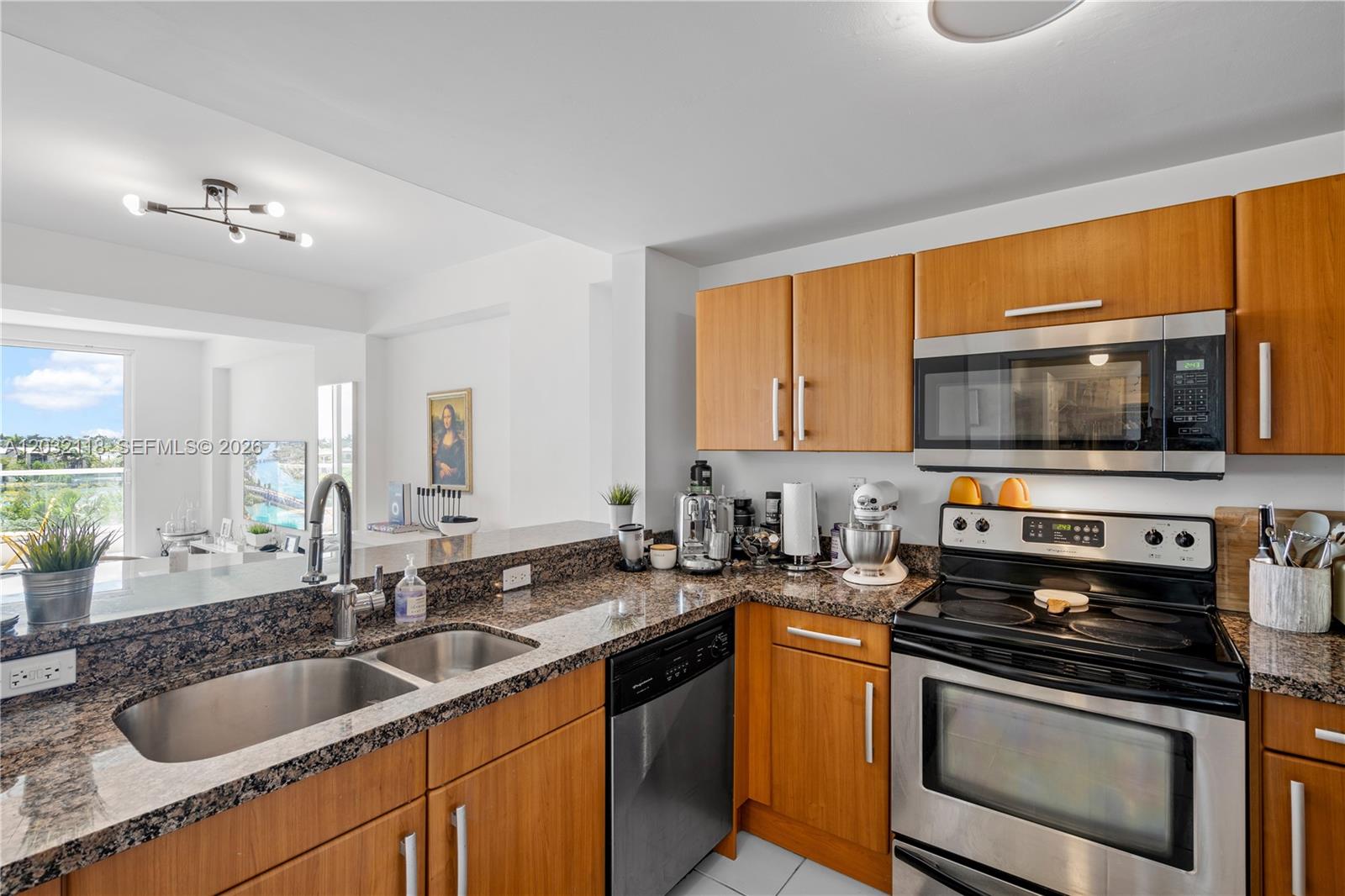 6362 Collins Ave # 312