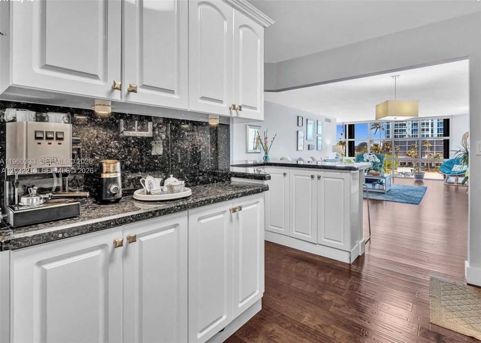 6423 Collins Ave # 409