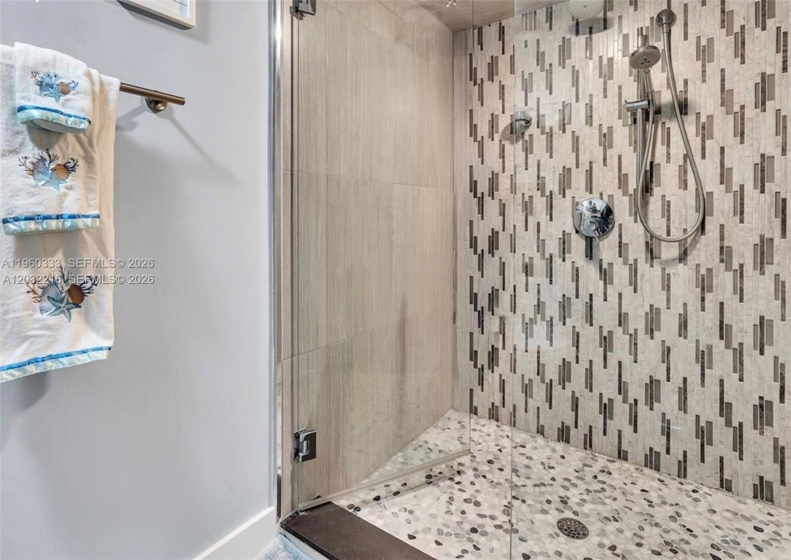 6423 Collins Ave # 409
