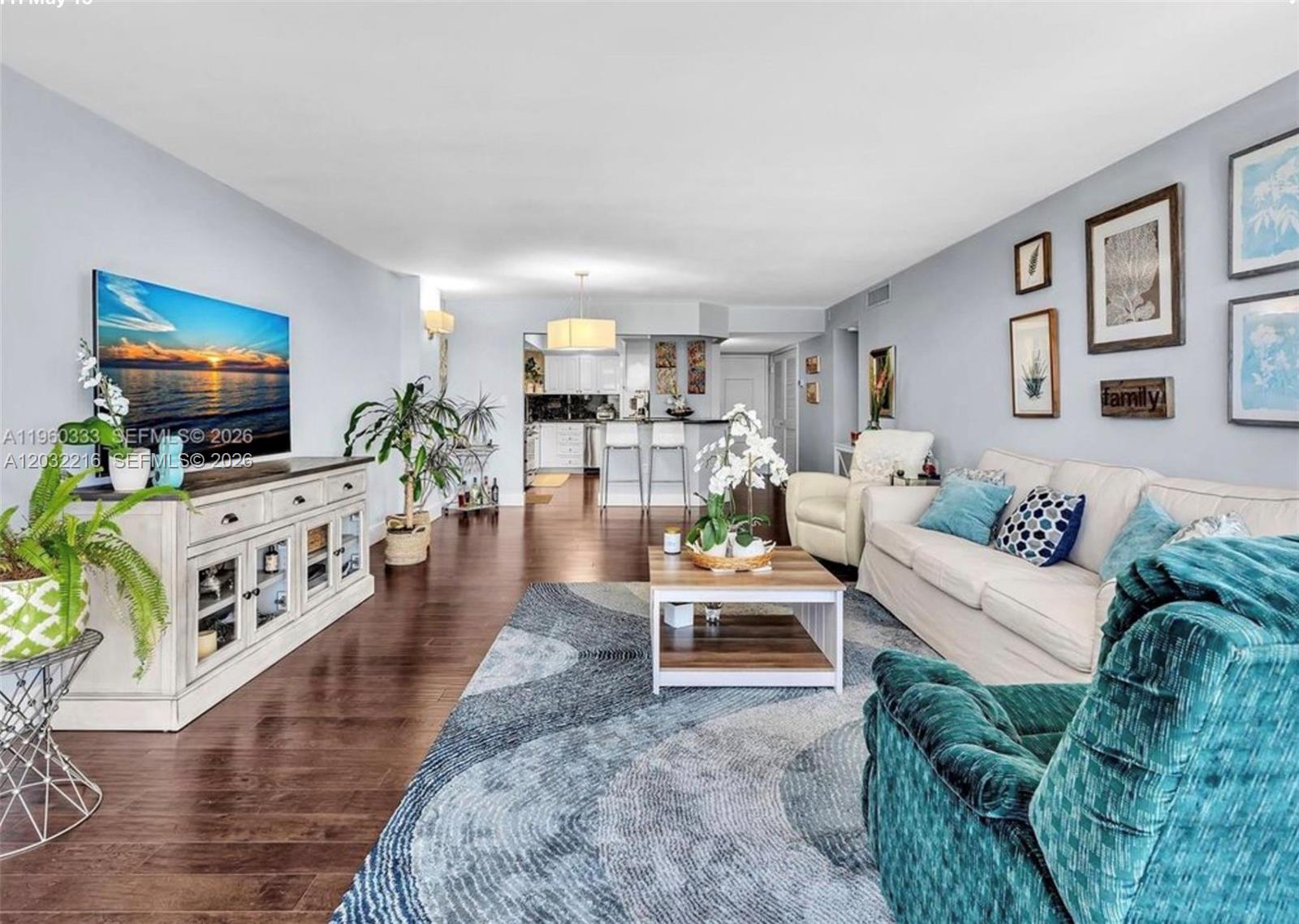 6423 Collins Ave # 409