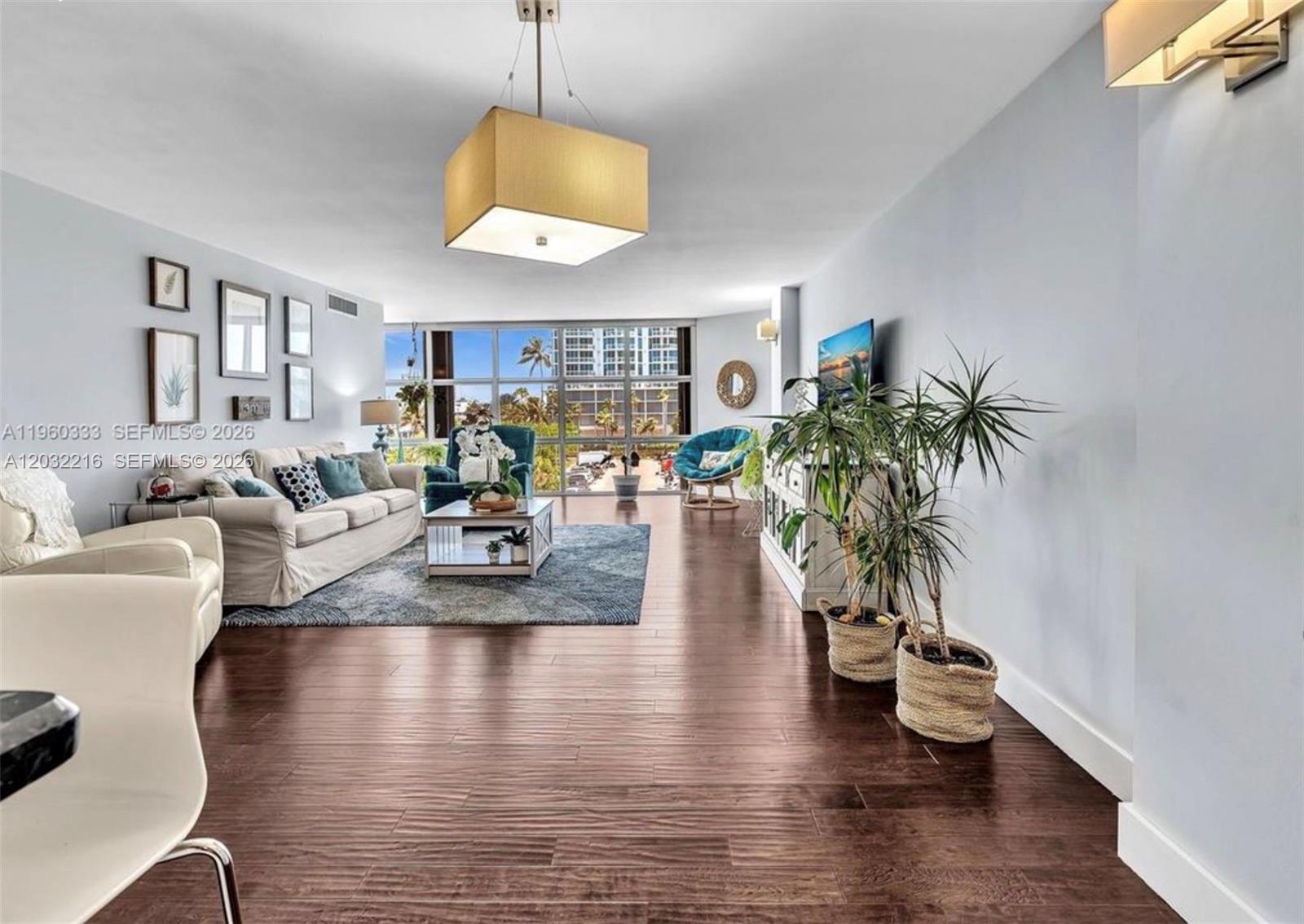 6423 Collins Ave # 409