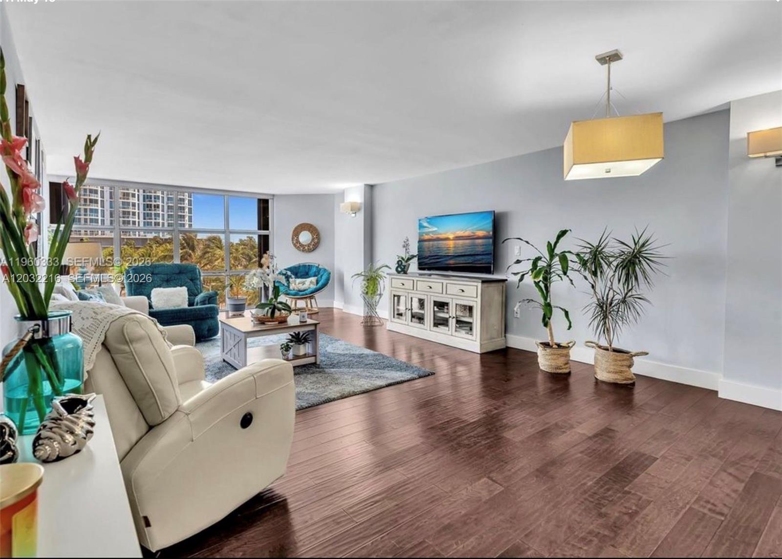 6423 Collins Ave # 409