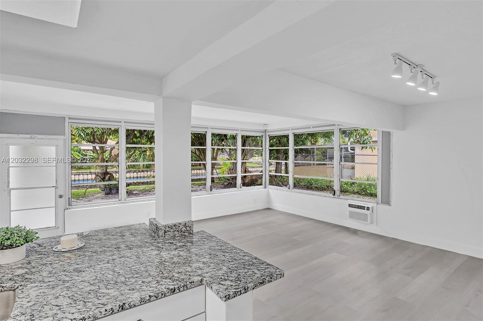 3940 NW 47th Ave