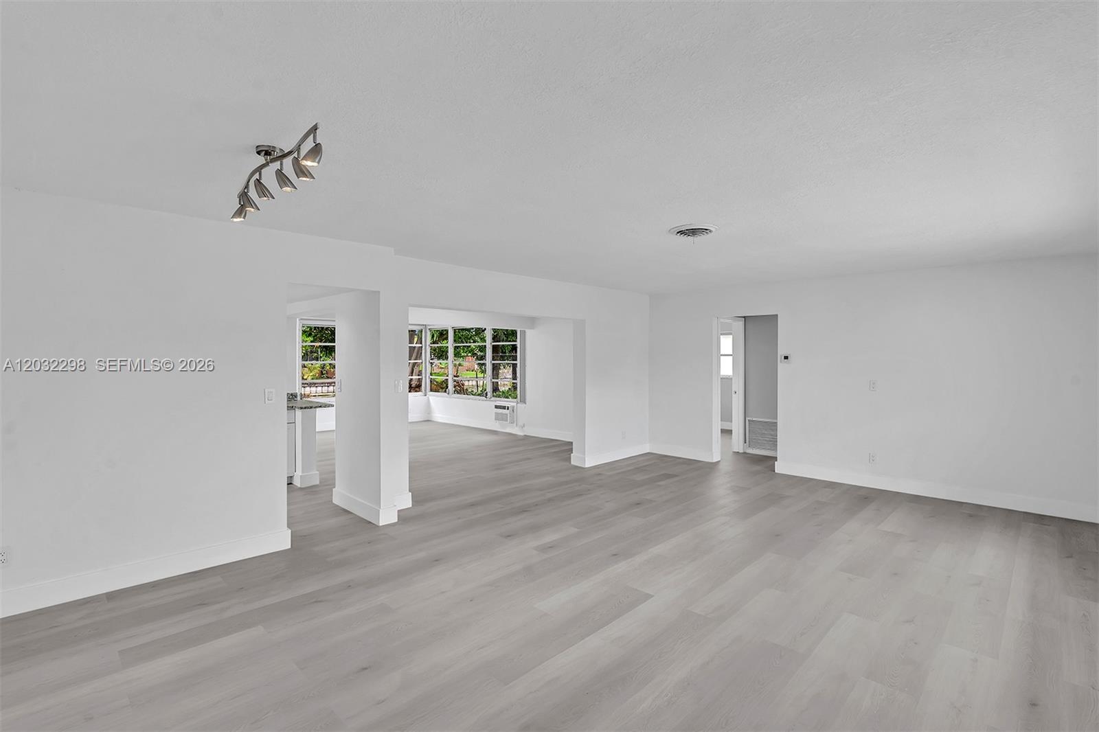 3940 NW 47th Ave