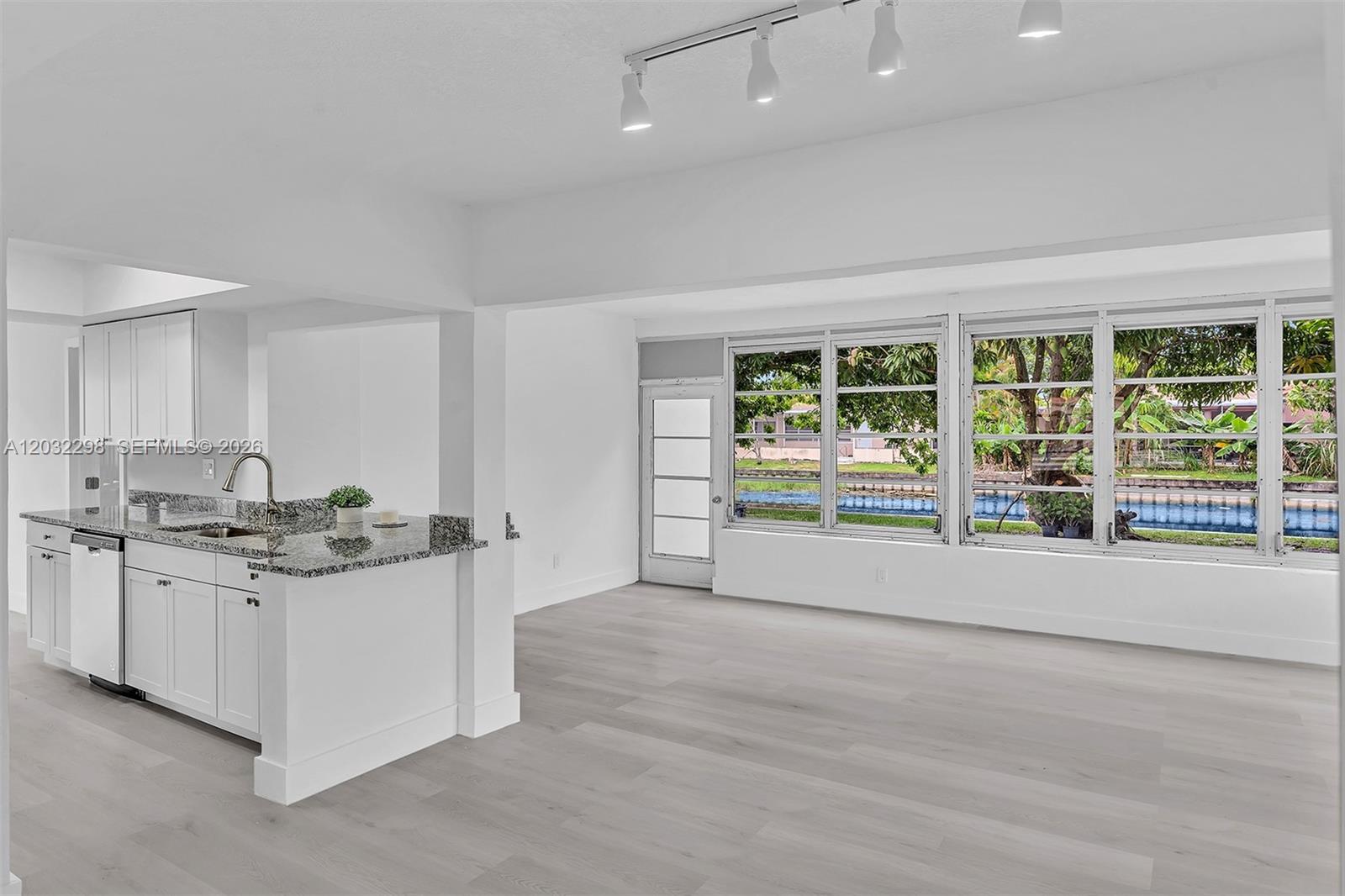 3940 NW 47th Ave