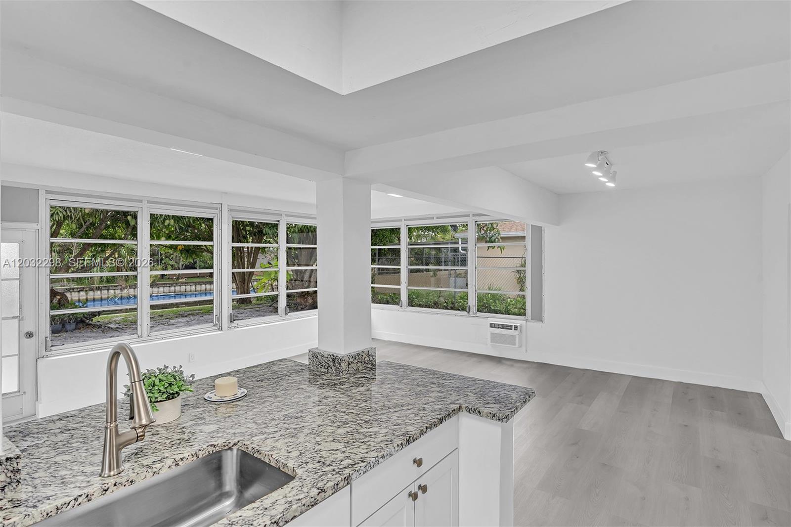 3940 NW 47th Ave