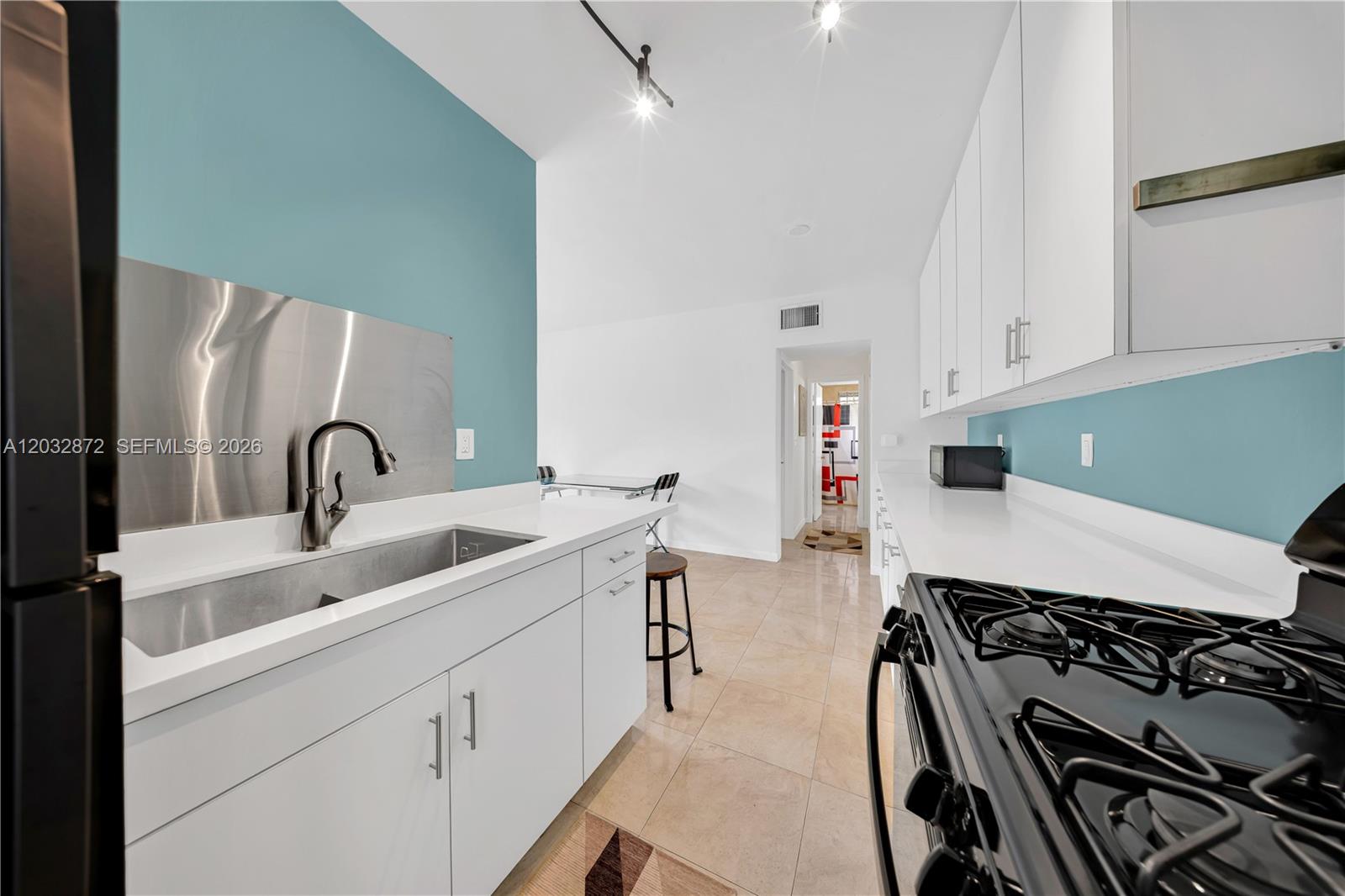 260 Ocean Dr # 12A