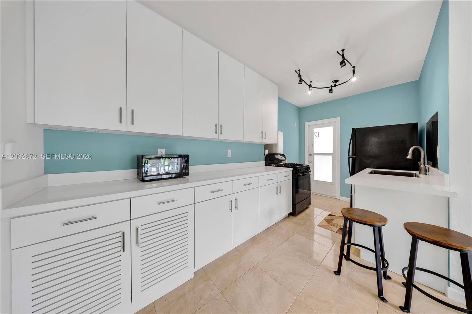260 Ocean Dr # 12A