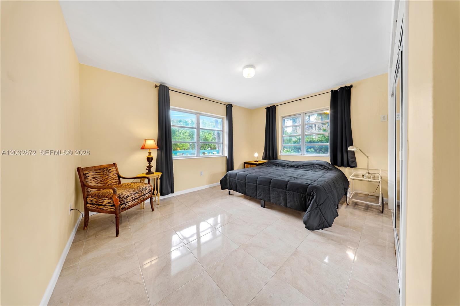 260 Ocean Dr # 12A