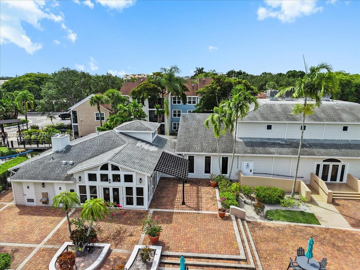 2303 N Congress Ave # 27