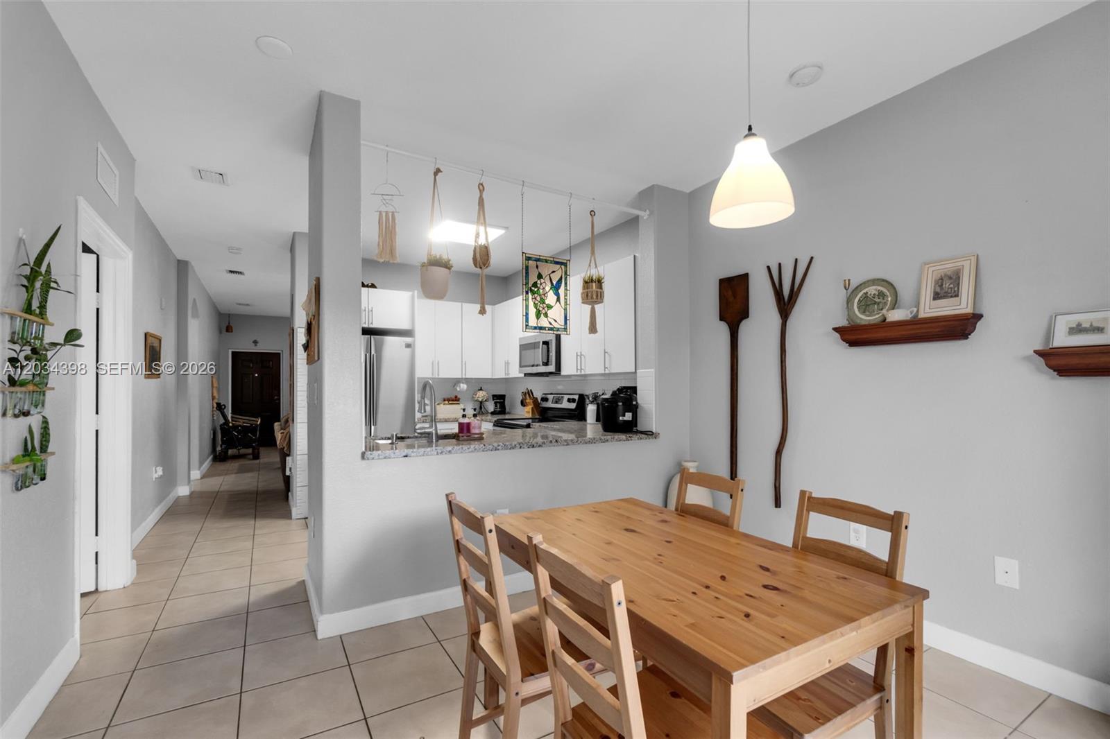 2551 SE 16th Ter # 101