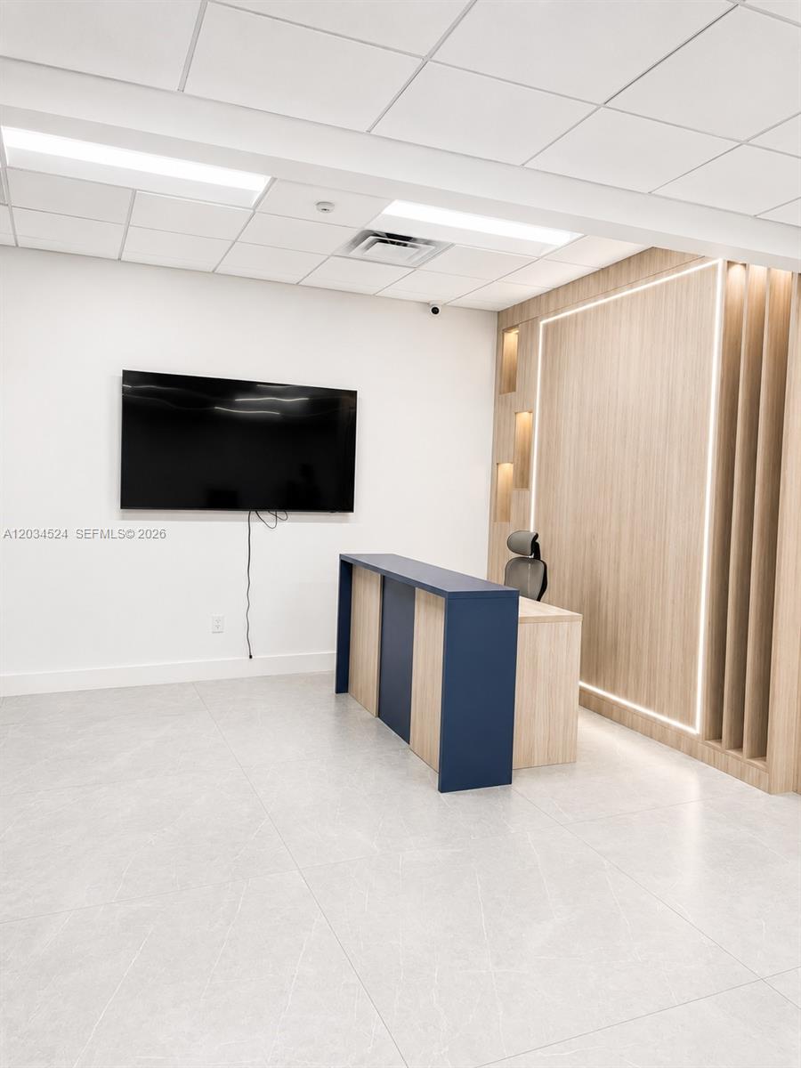 1110 Ponce De Leon Blvd