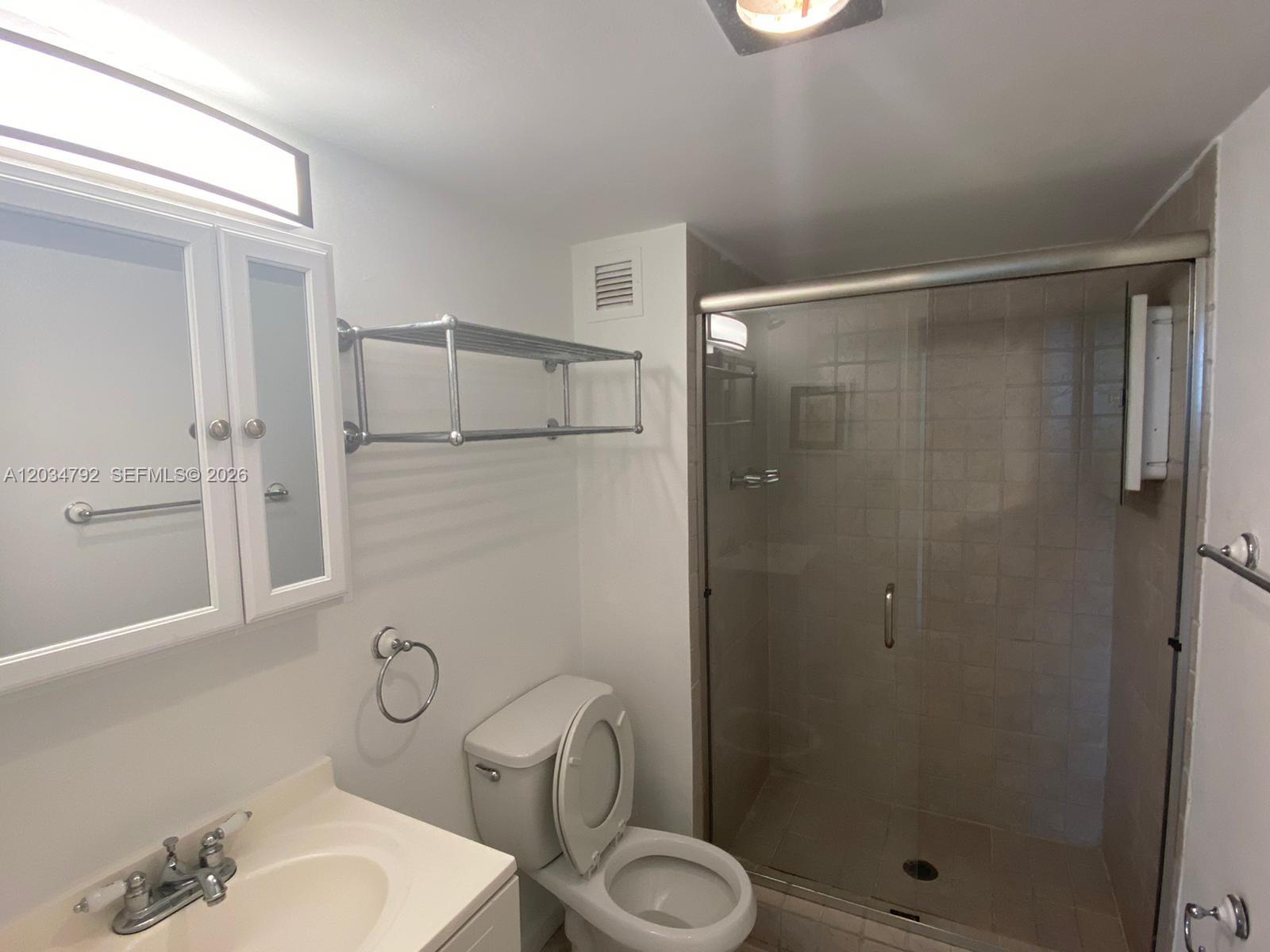2450 NE 135th St # 1012