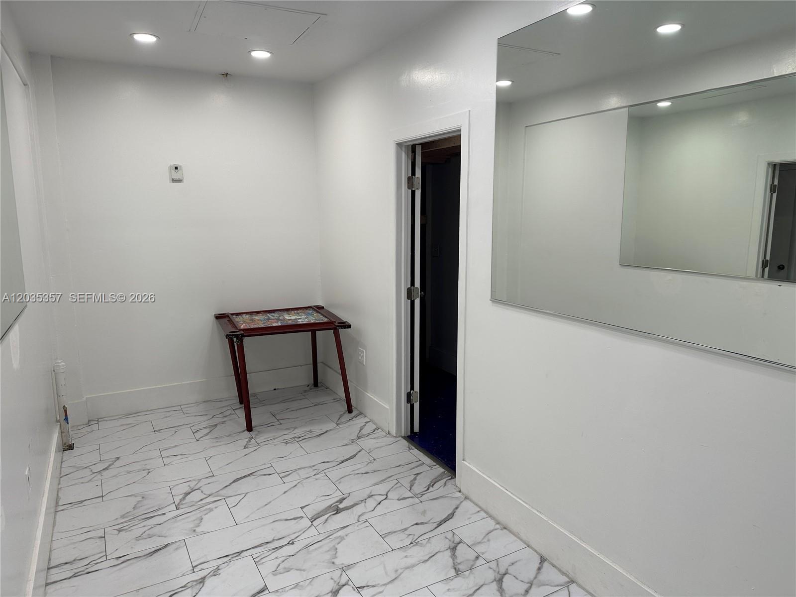 142 Hialeah Dr