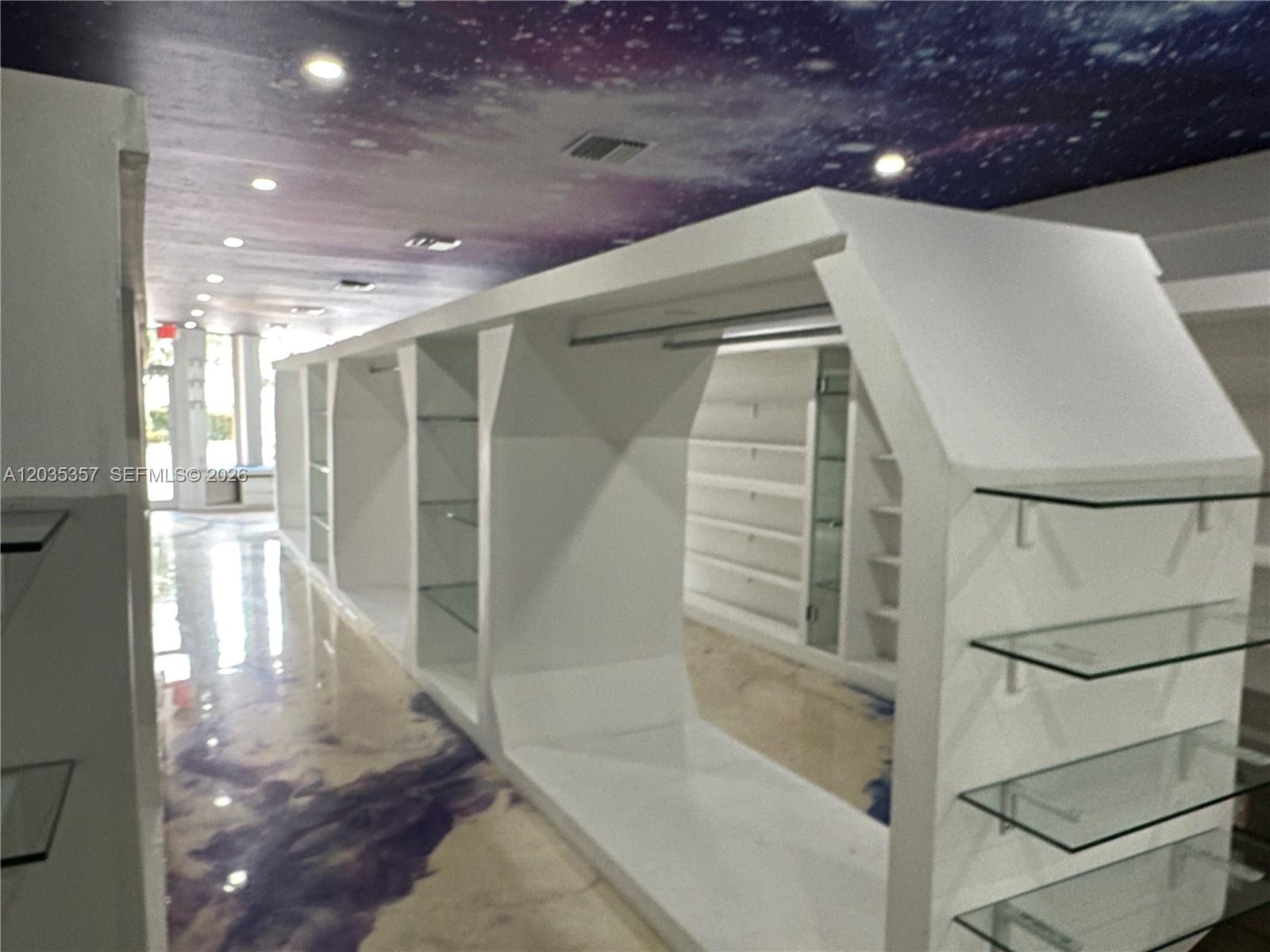142 Hialeah Dr