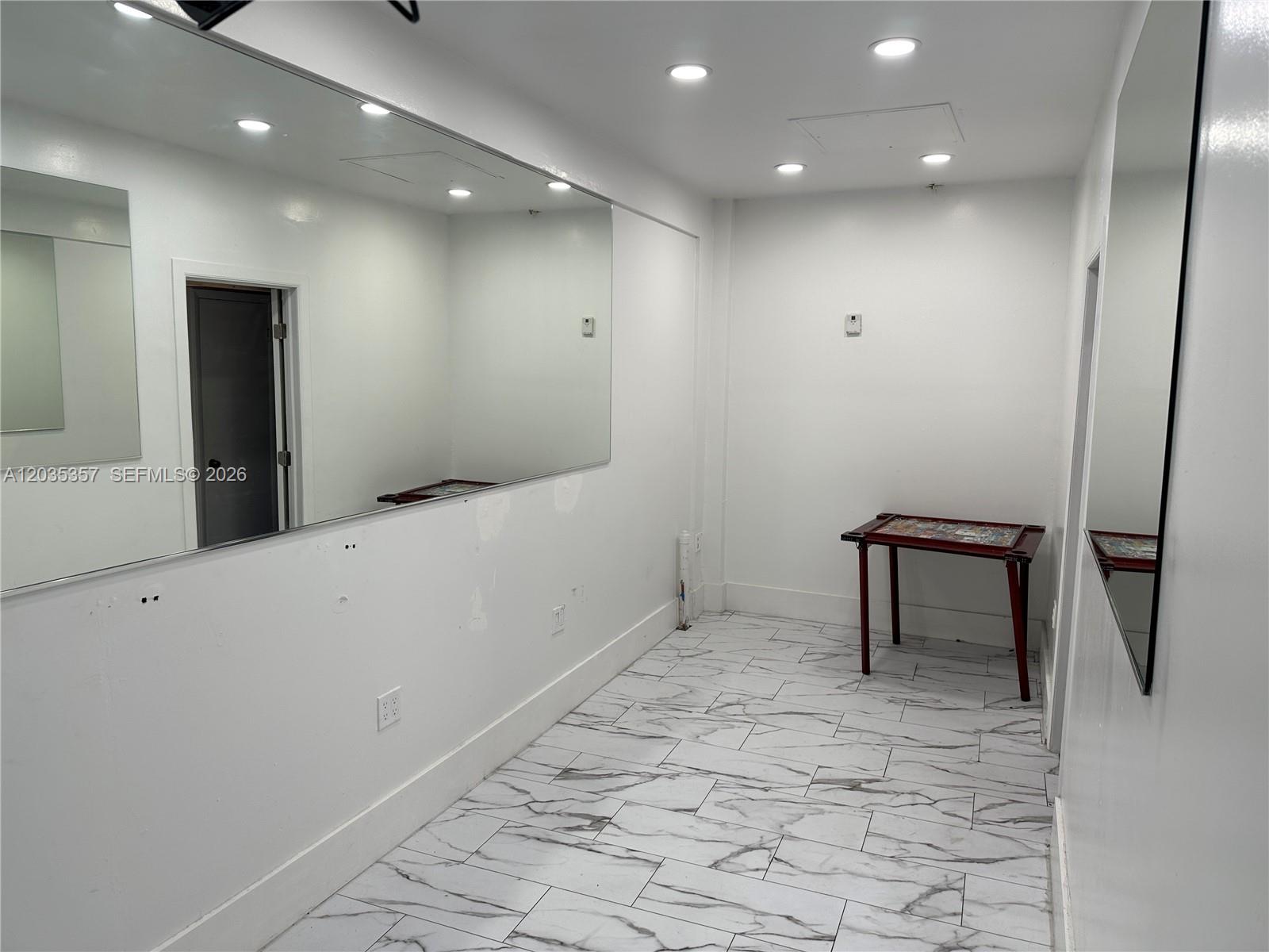 142 Hialeah Dr