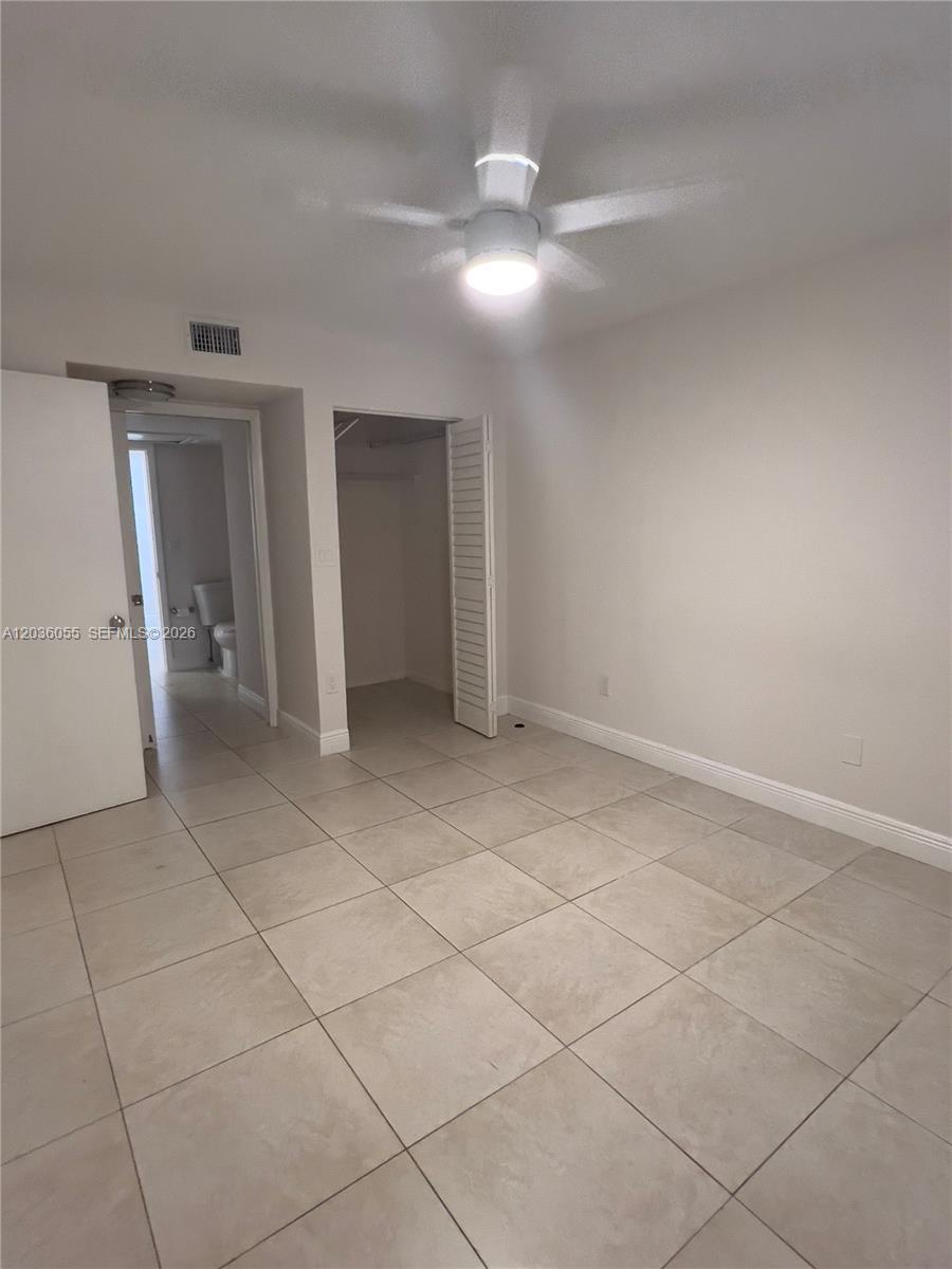 2880 N Oakland Forest Dr # 107