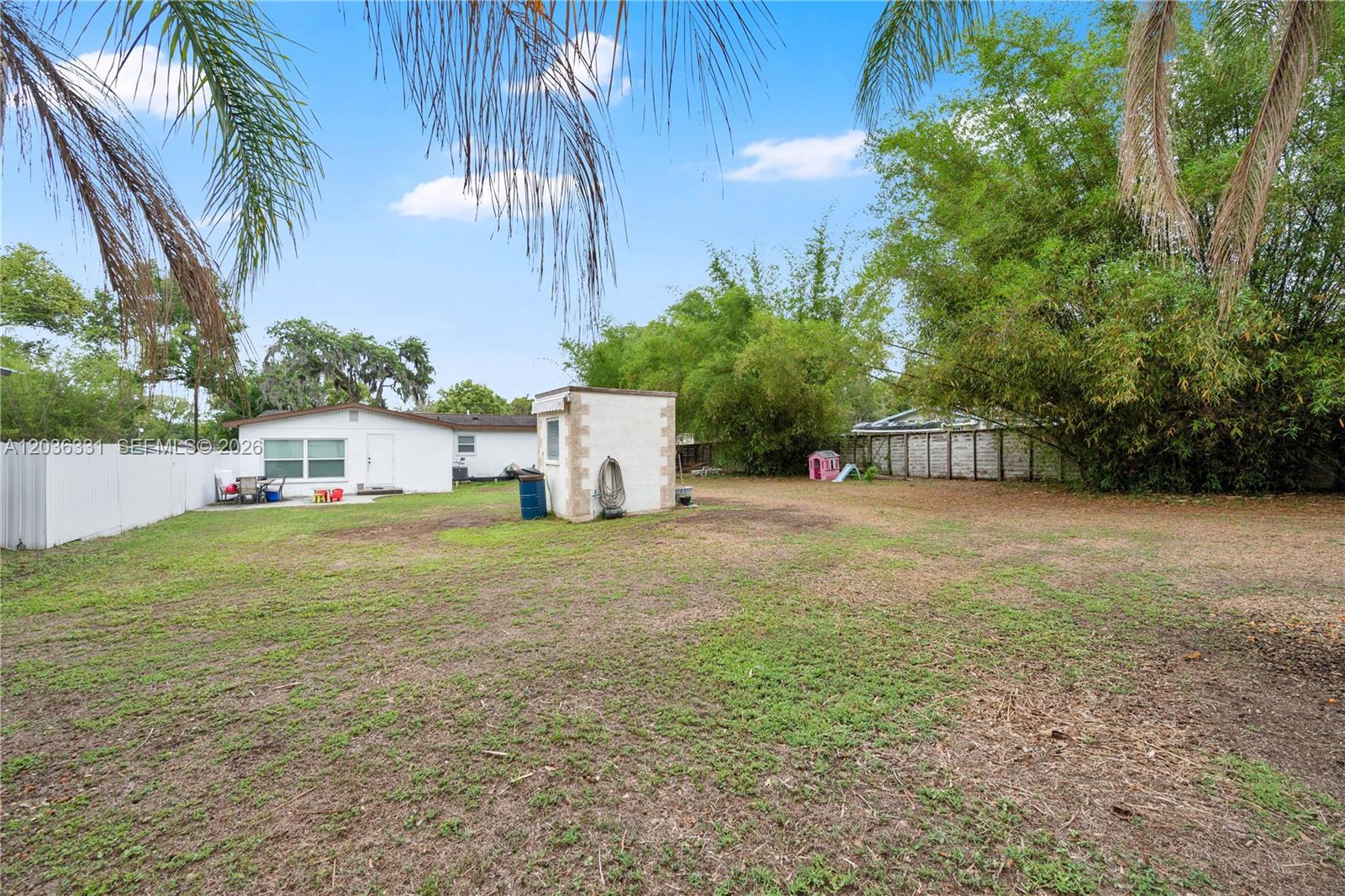 2010 Lee Drive