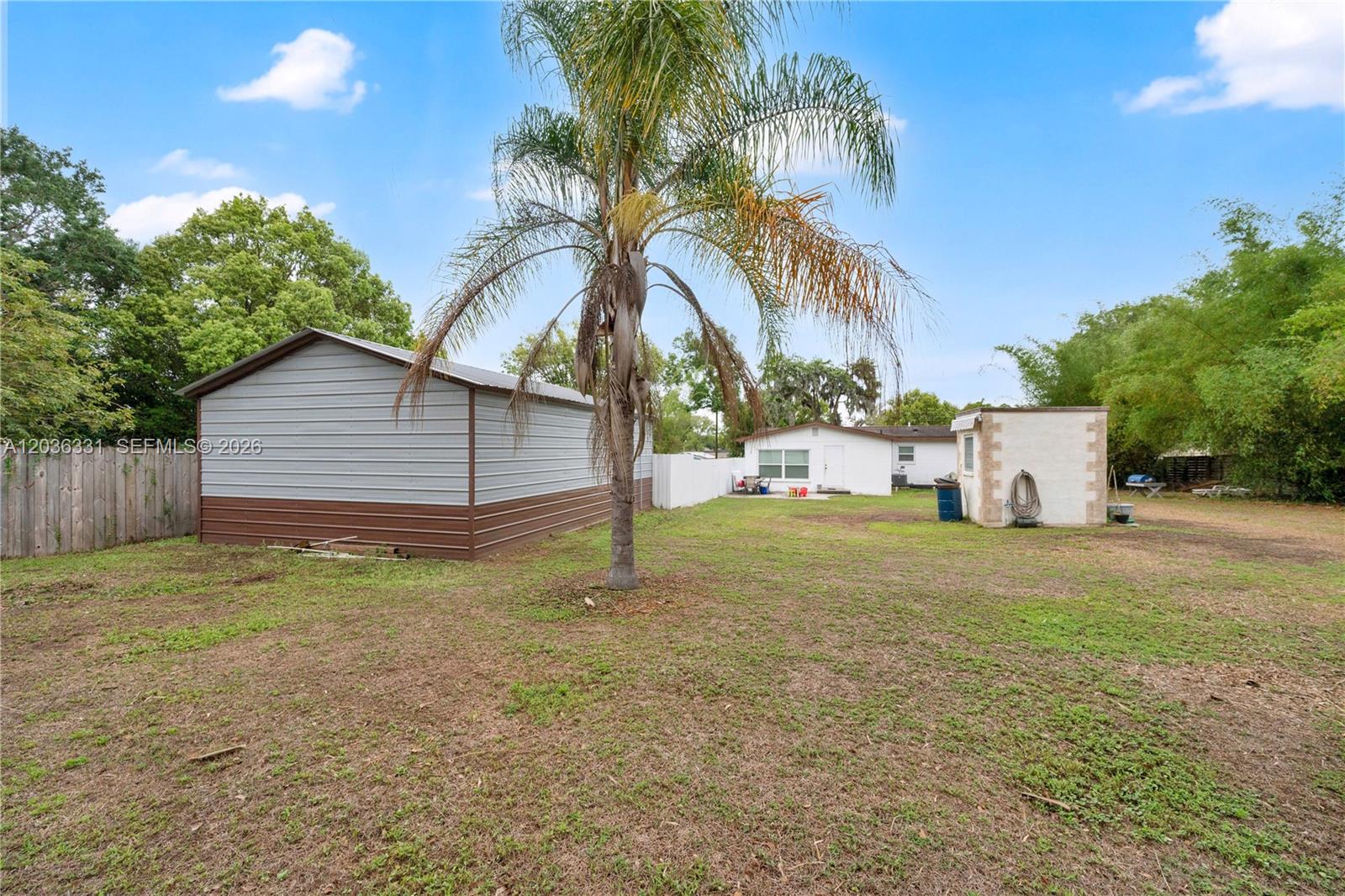 2010 Lee Drive