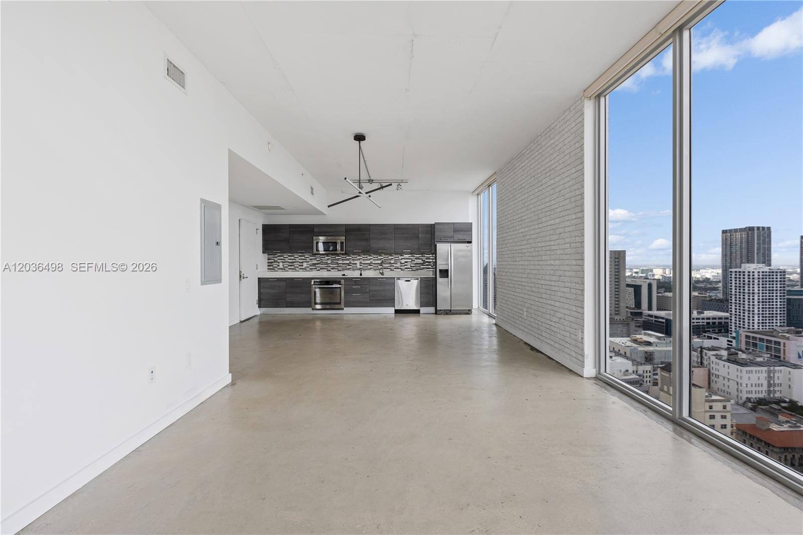 151 SE 1st St # 3202