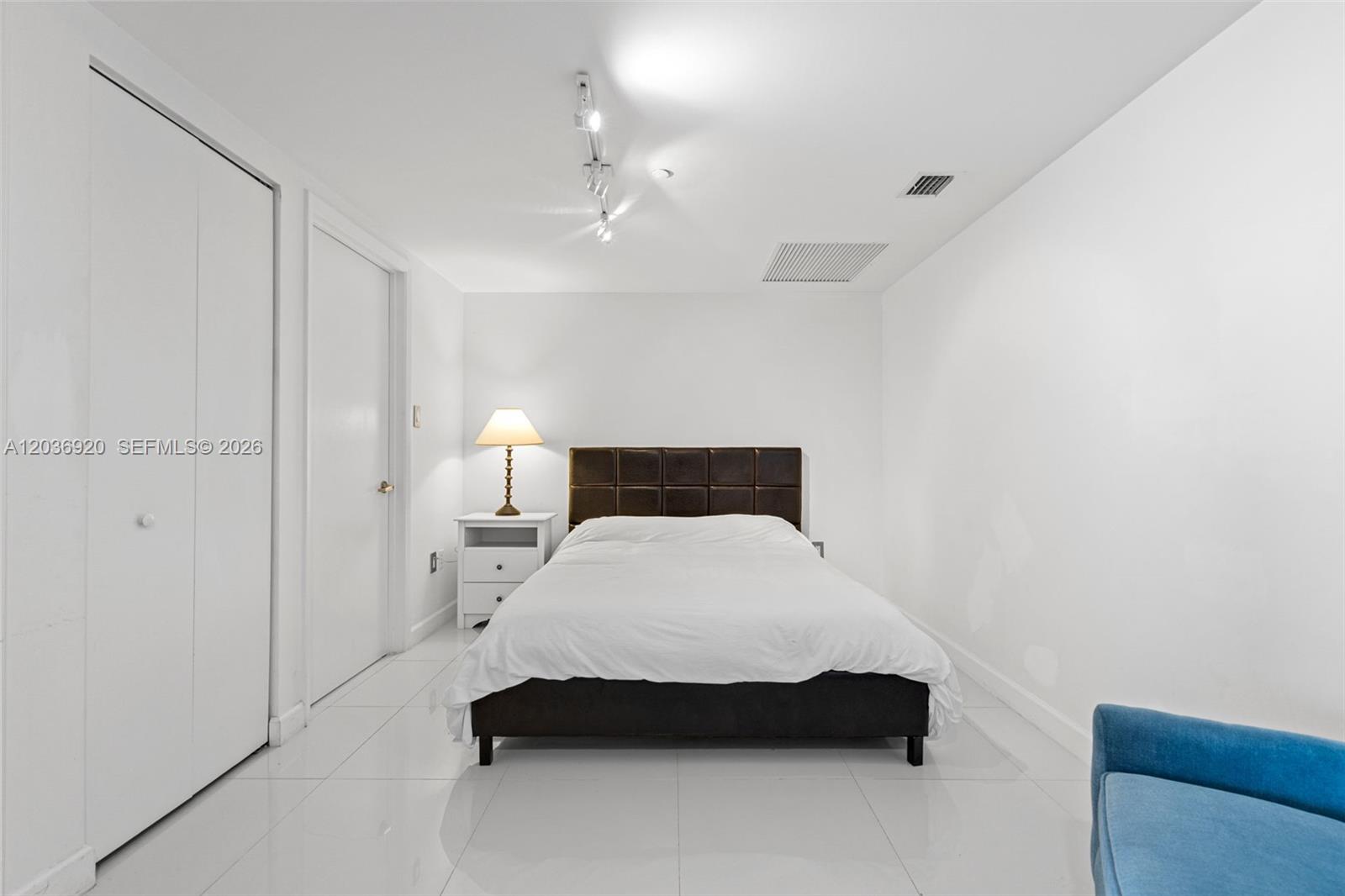 495 Brickell Ave # 905