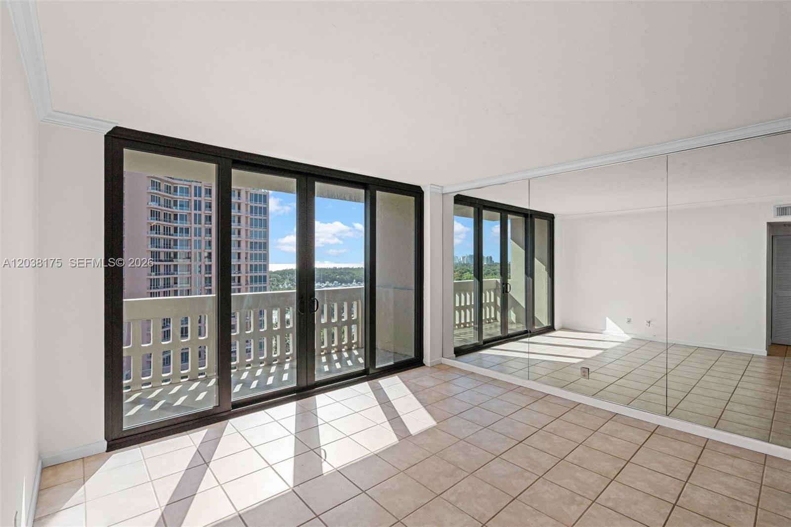 90 Edgewater Dr # 1216