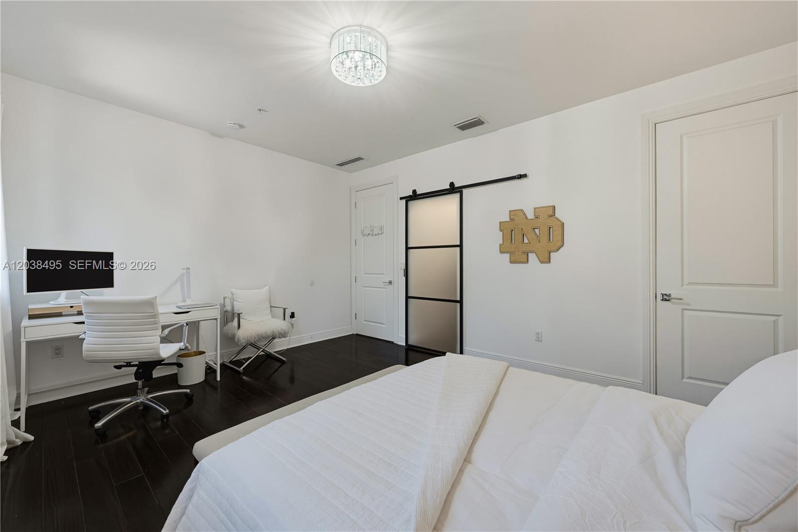 6232 Paradise Point Dr