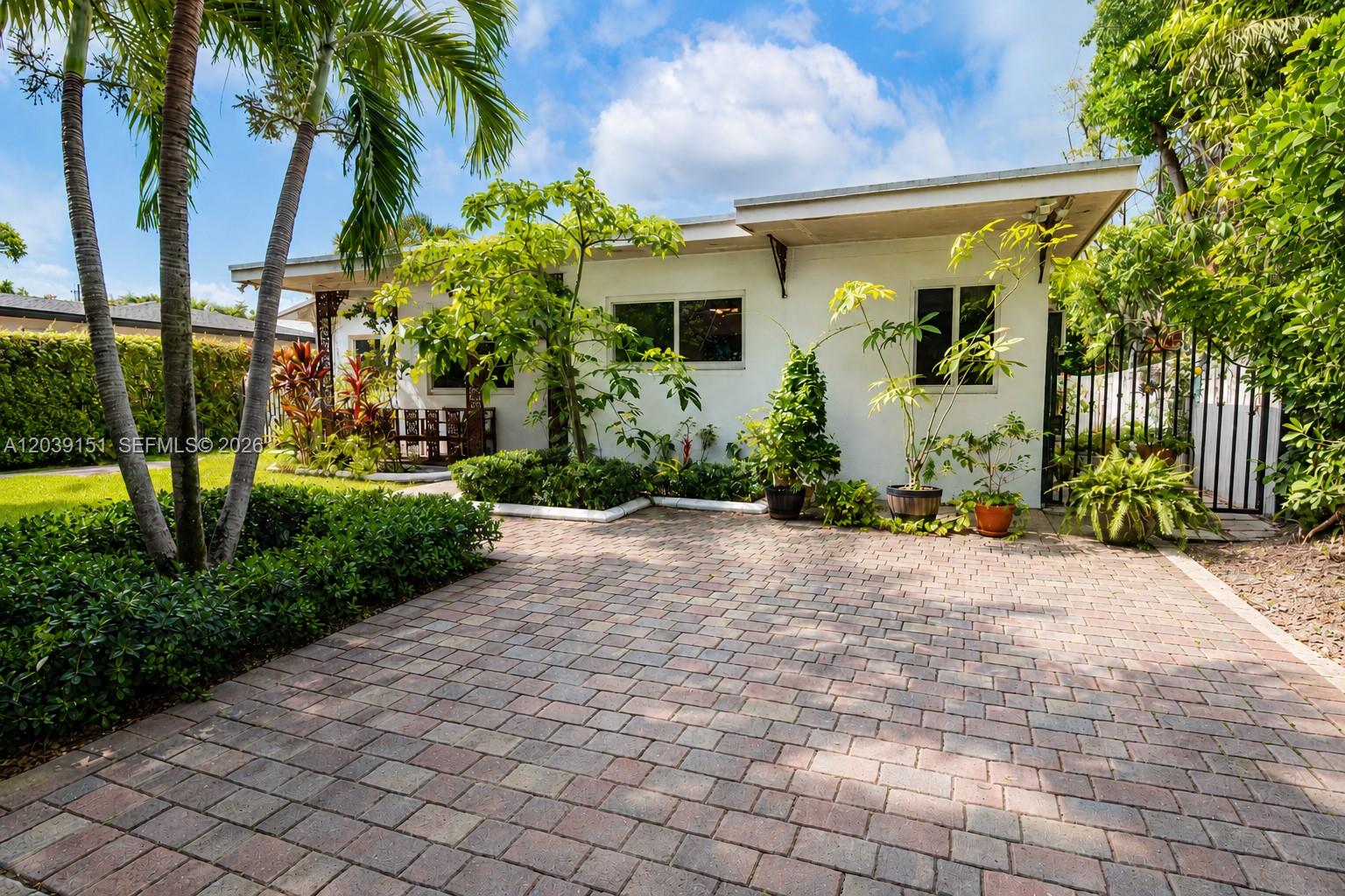 6150 SW 16th Ter
