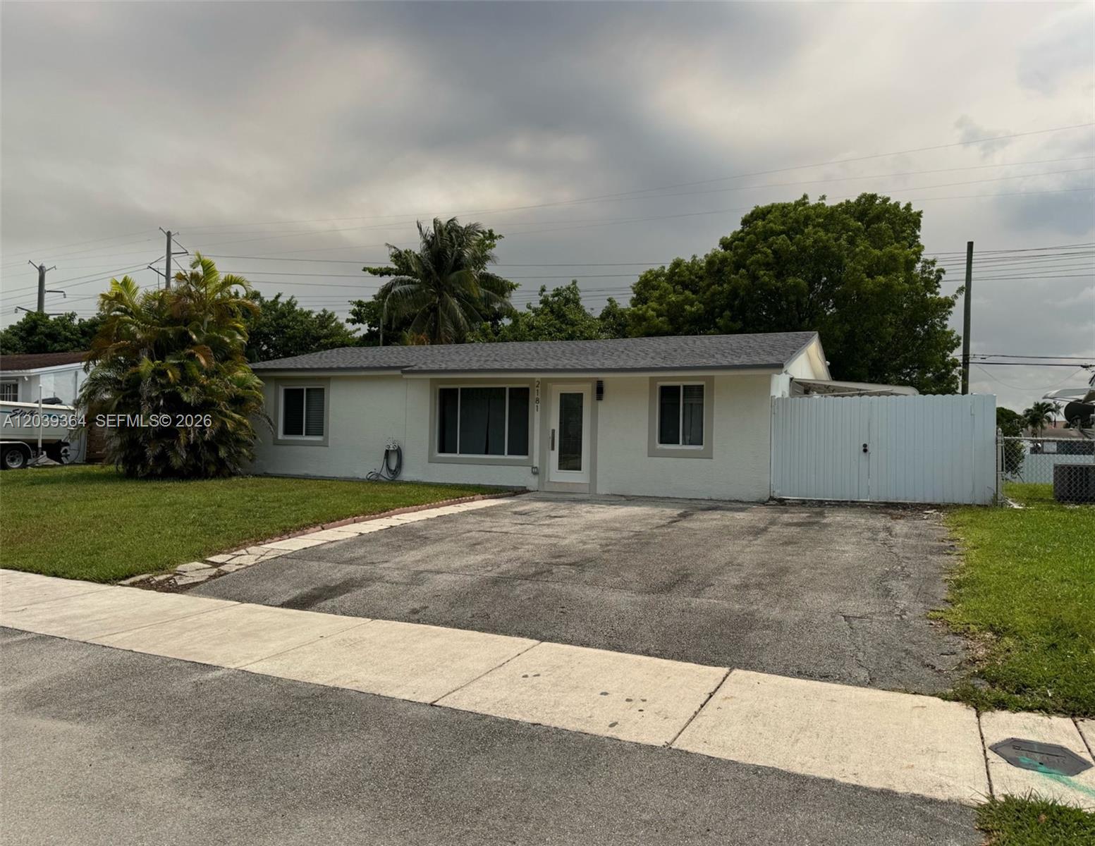 2181 SW 50th Ave