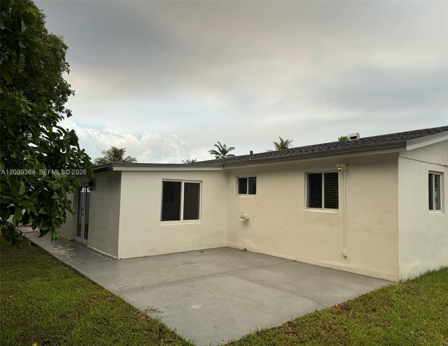 2181 SW 50th Ave