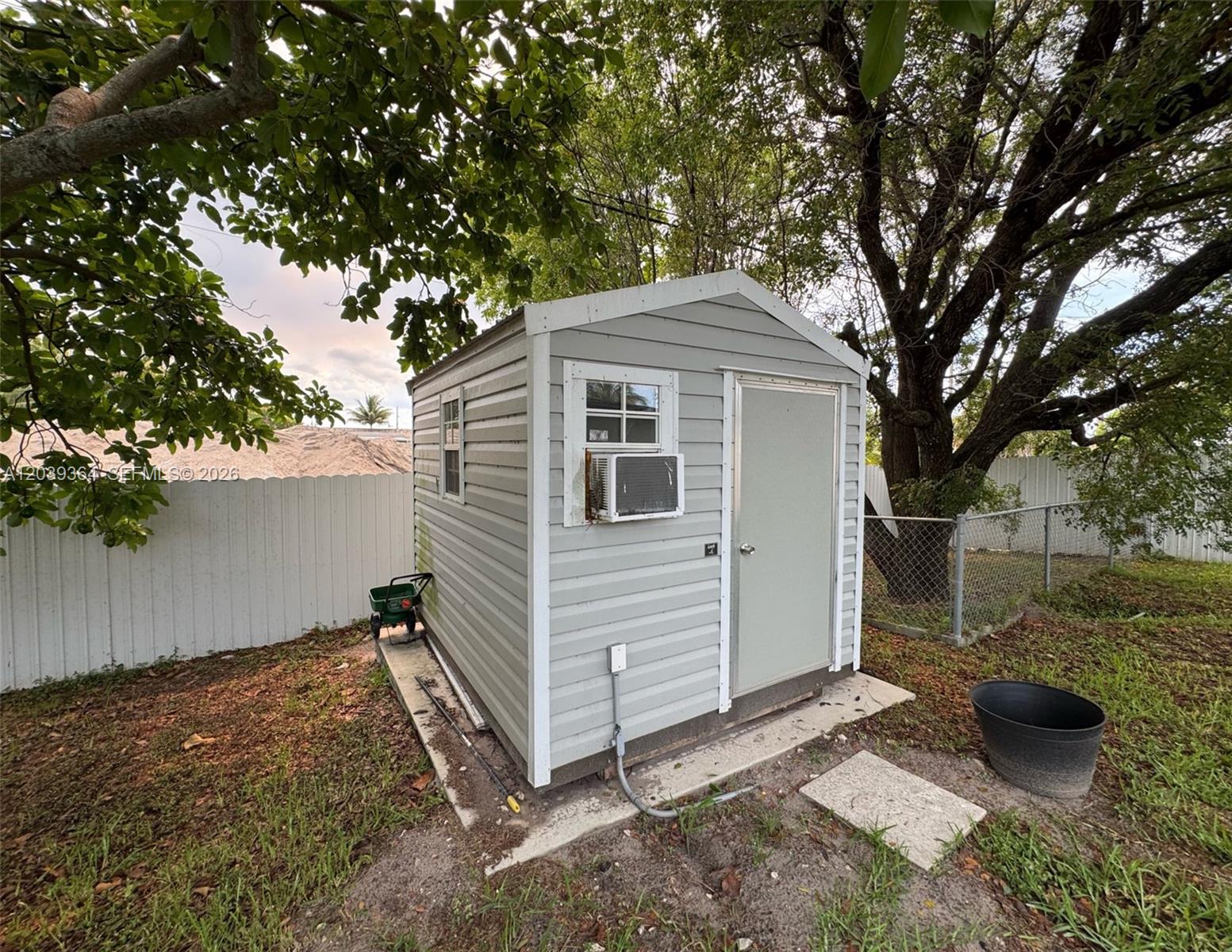 2181 SW 50th Ave