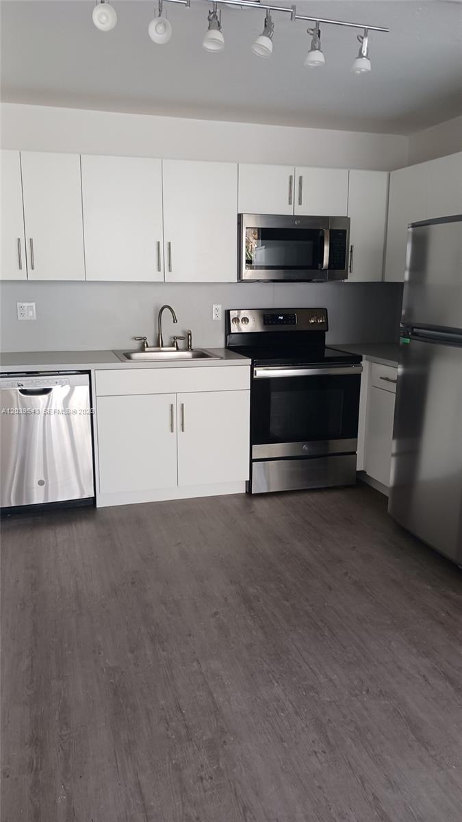 1440 Brickell Bay Dr # 509