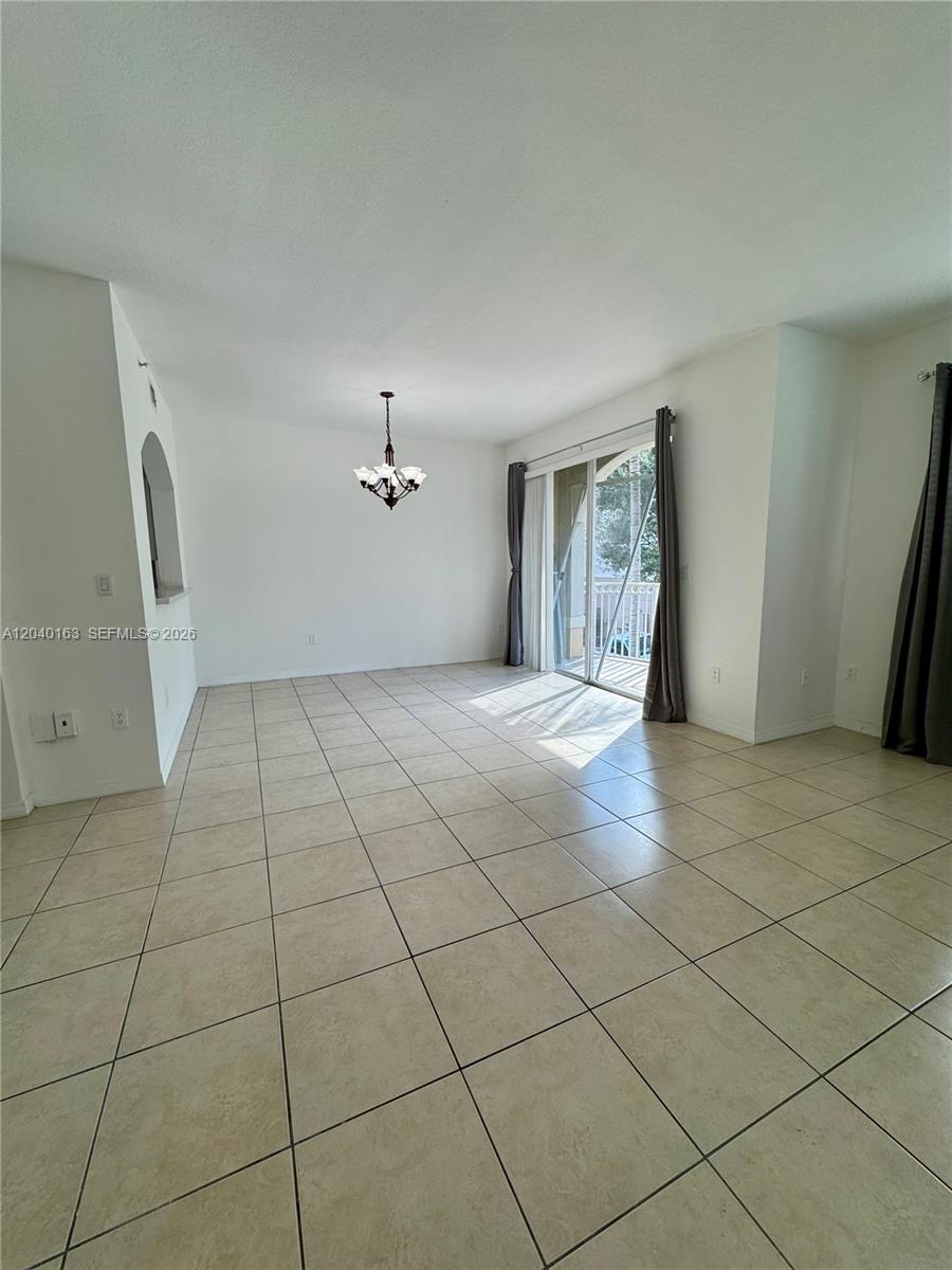8936 W Flagler St # 201