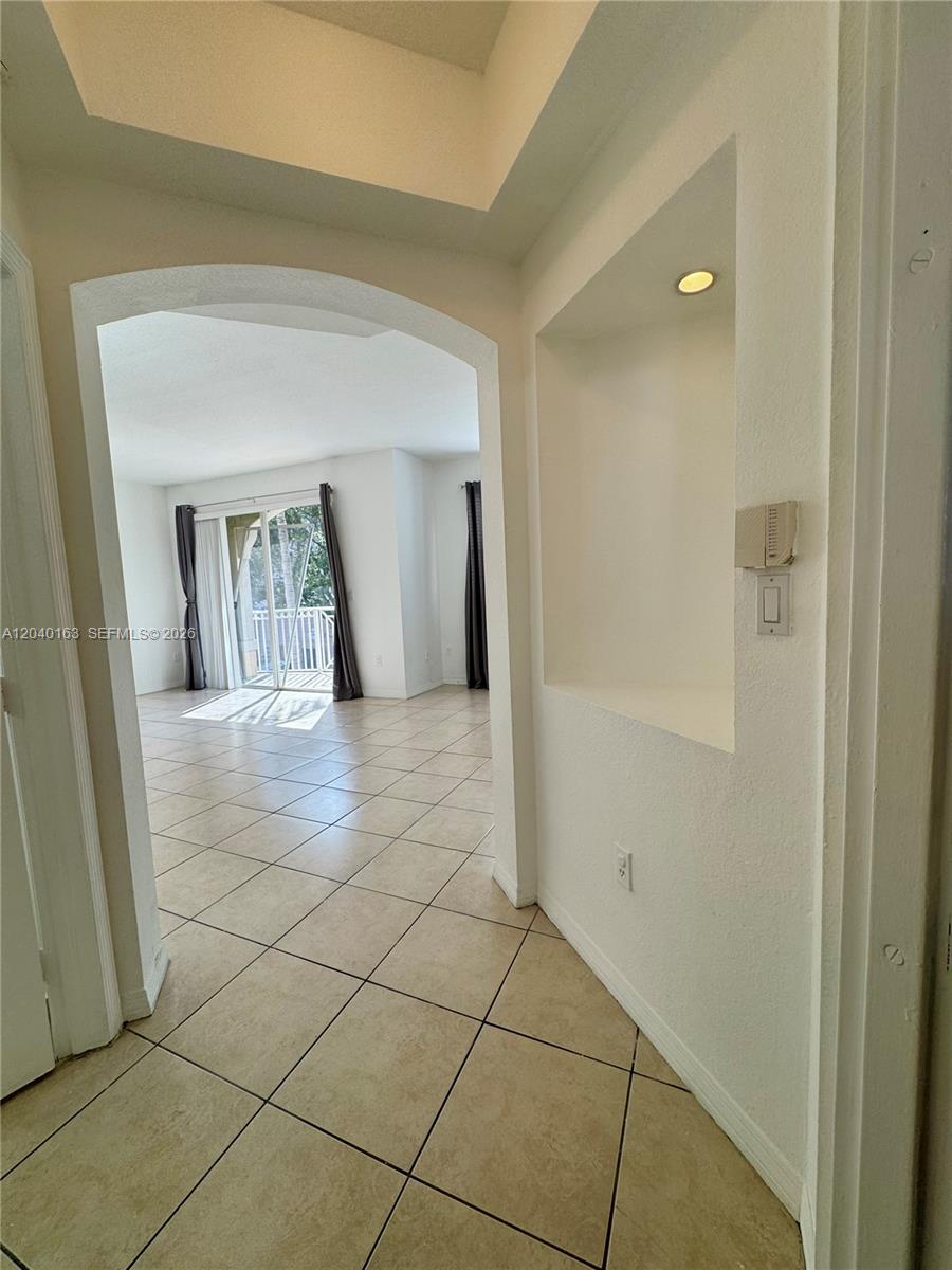 8936 W Flagler St # 201