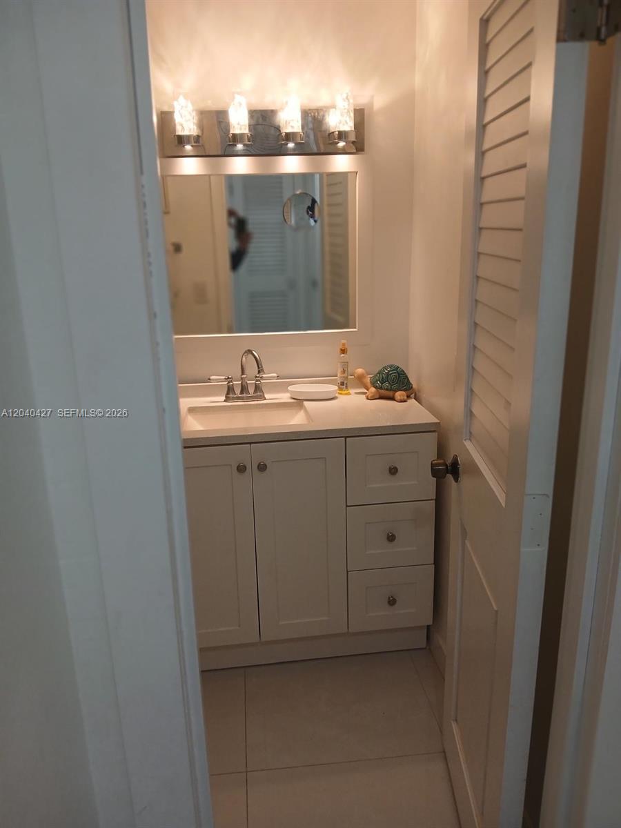 235 SW 18th Ave
