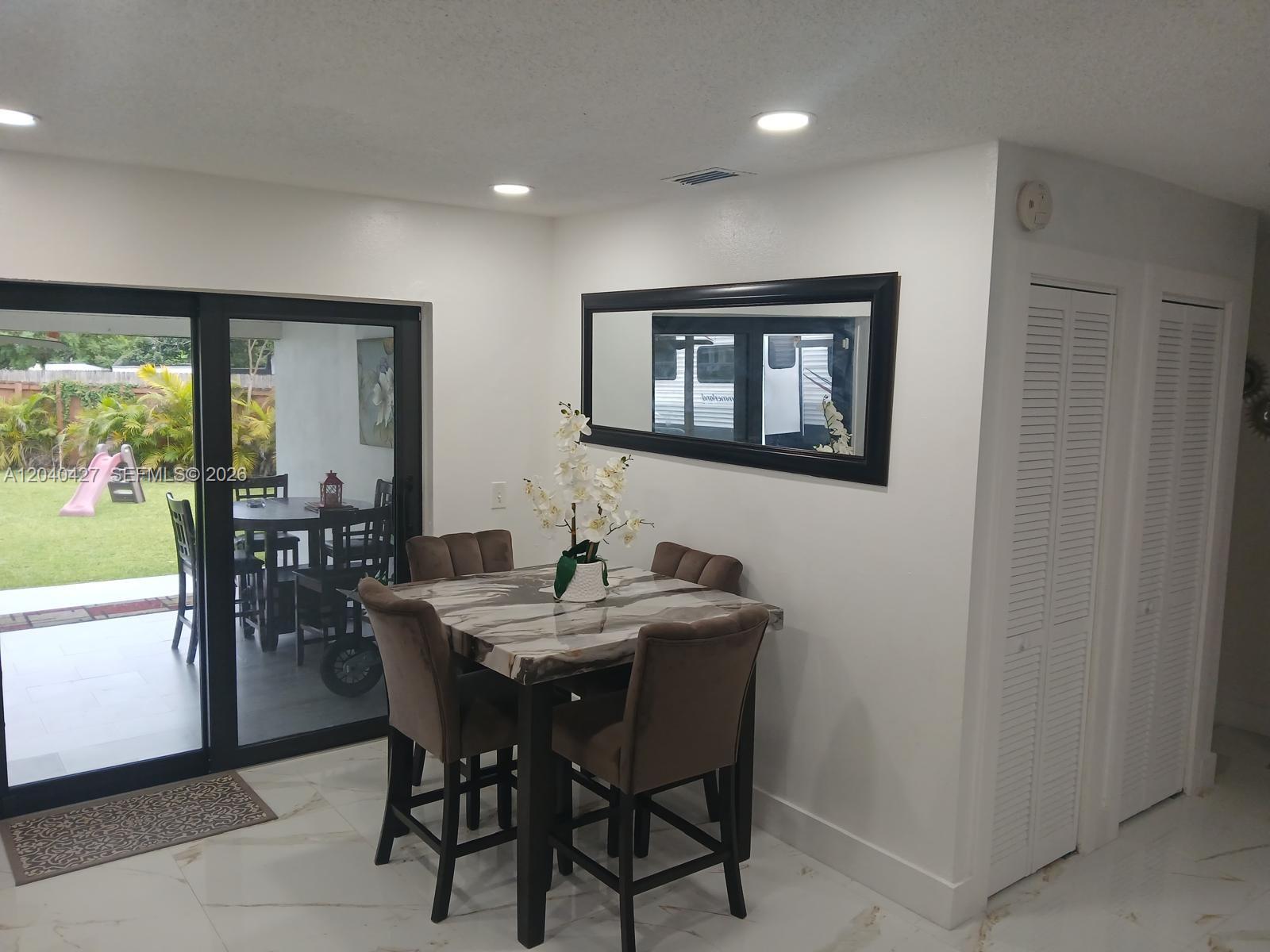 235 SW 18th Ave