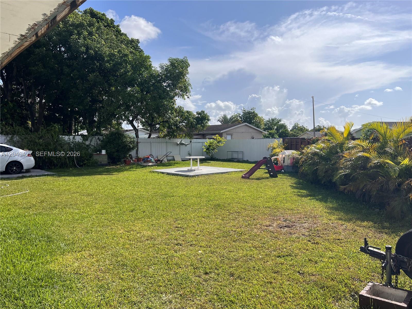 235 SW 18th Ave